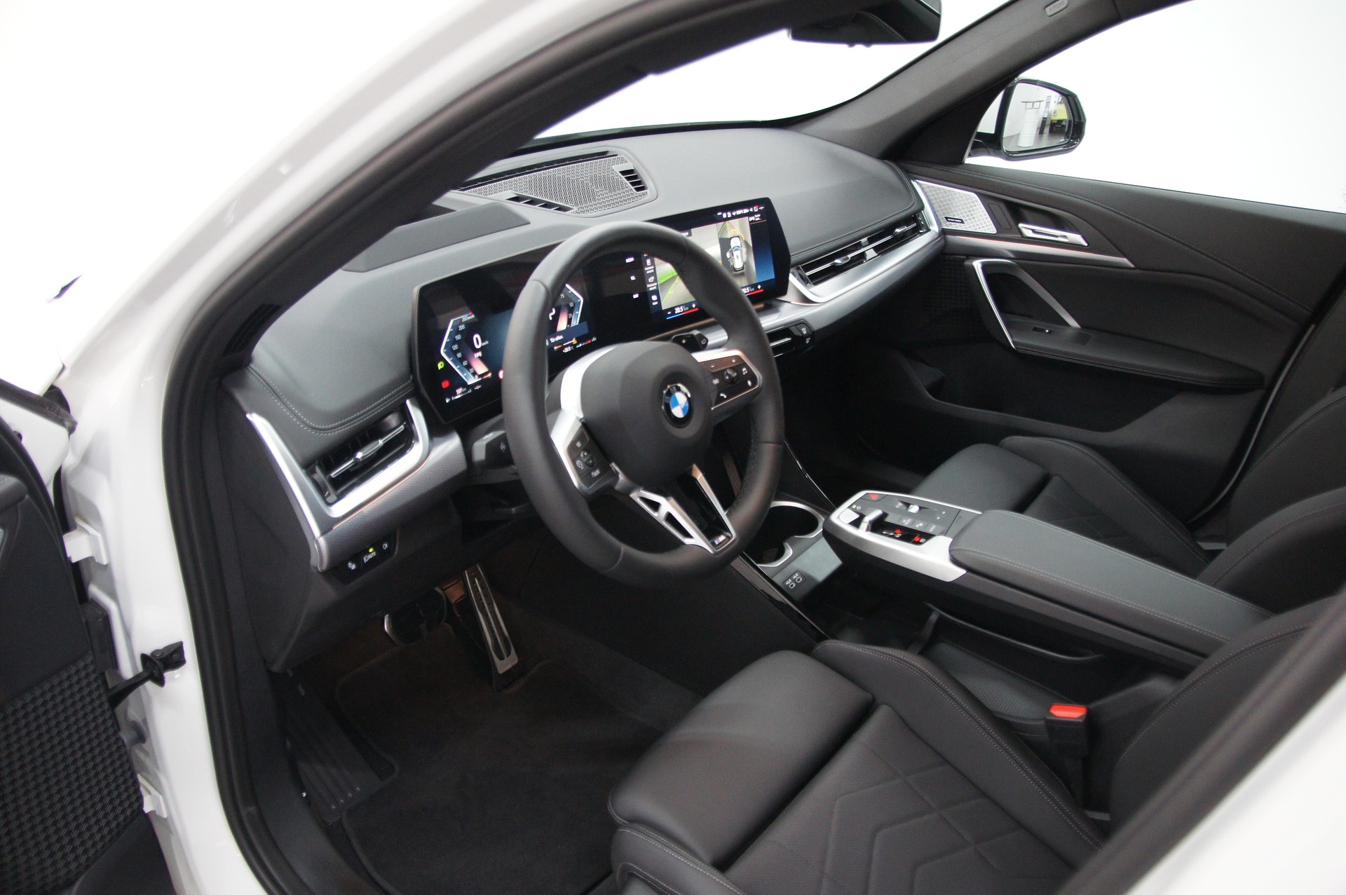 BMW X1 xDrive 20d 48V M Sport Pro-image-8