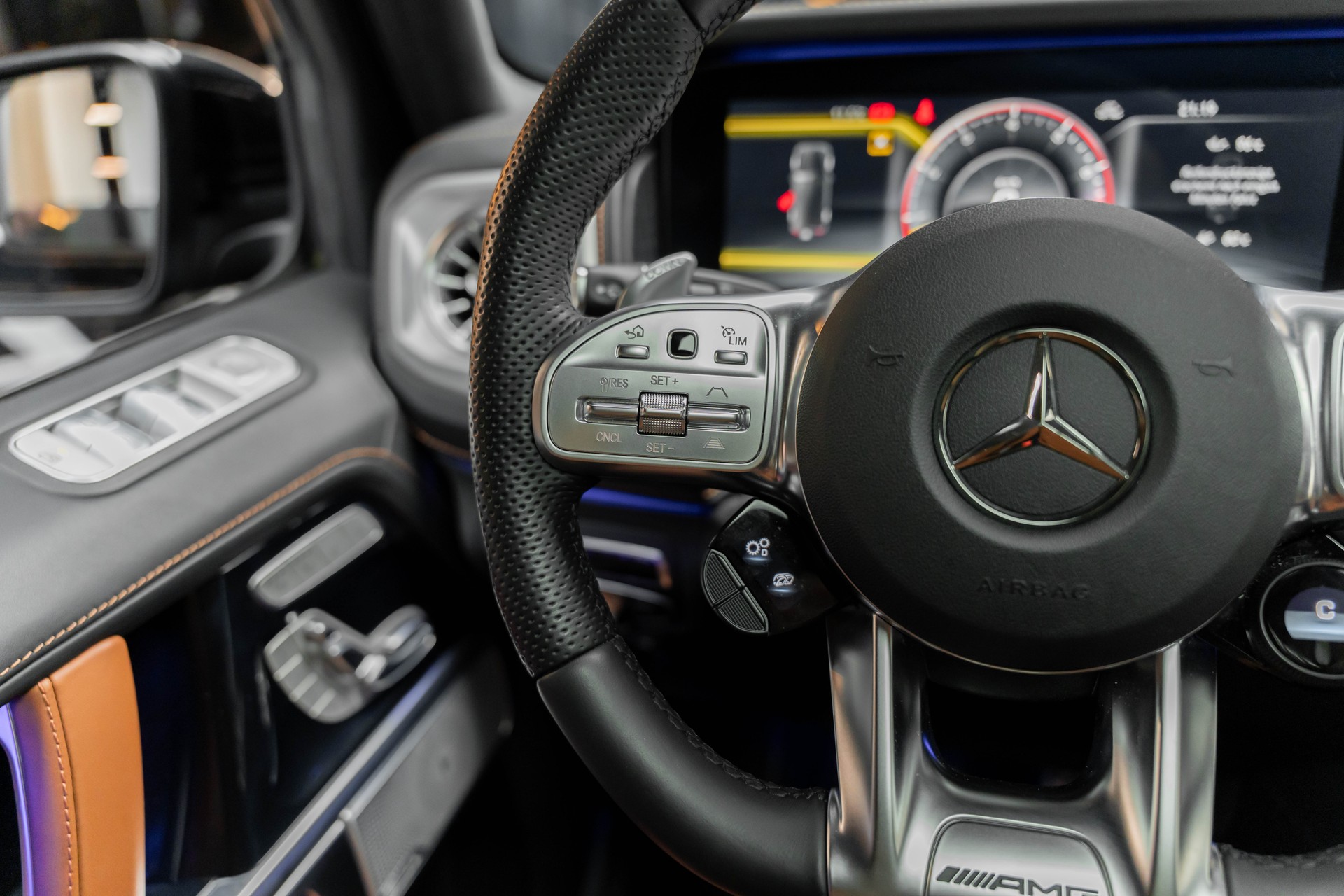 MERCEDES-BENZ G 63 AMG Speedshift Plus G-Tronic-image-19