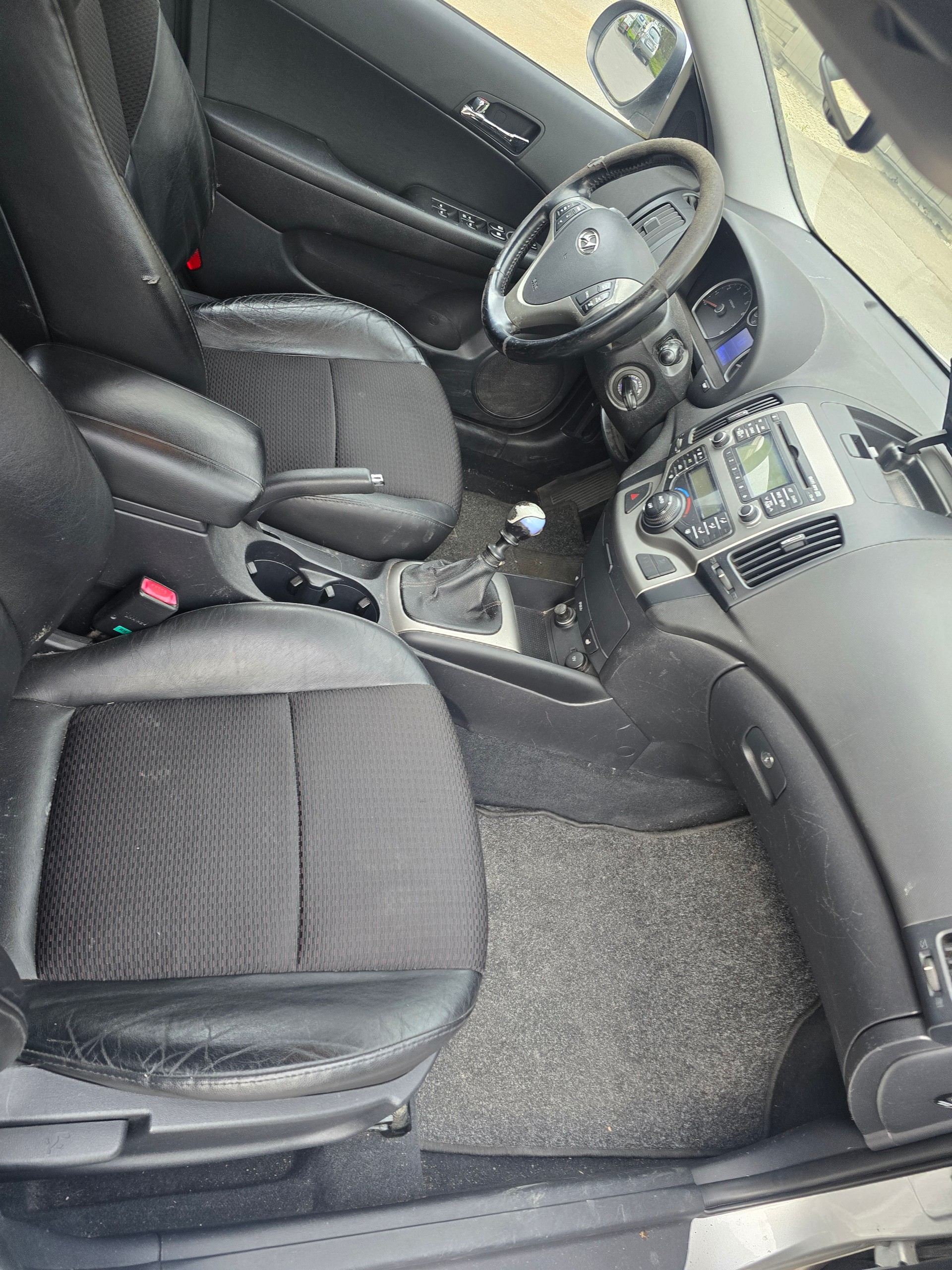 HYUNDAI i30 Wagon 2.0 Premium-image-10