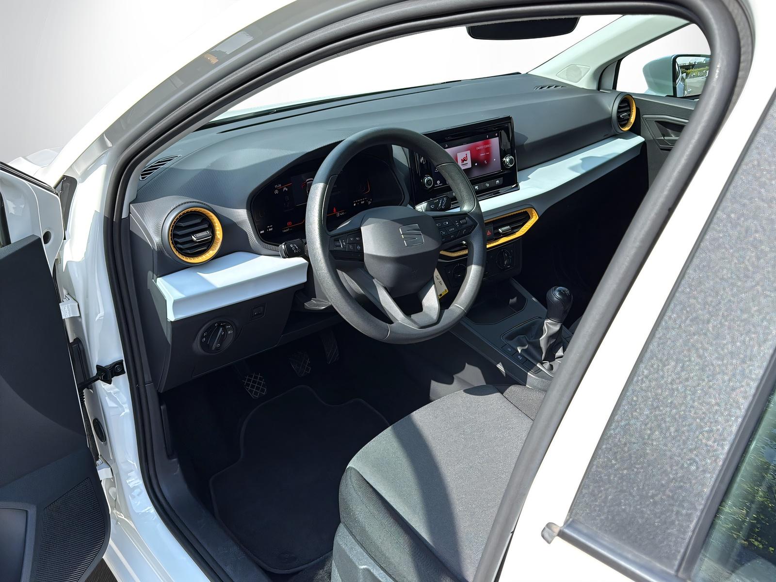 SEAT Ibiza 1.0 TSI 95 Reference-image-6
