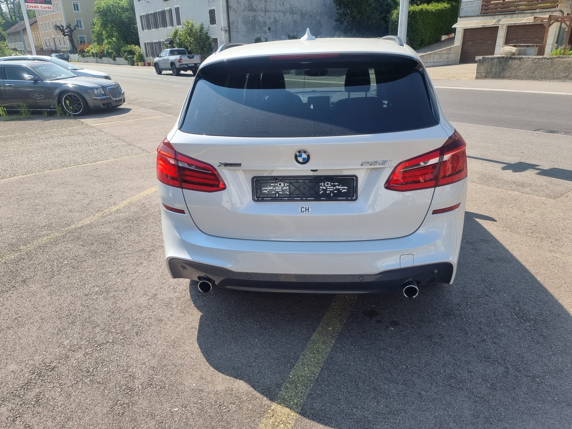 BMW 225i xDrive Active Tourer M Sport Steptronic-image-4