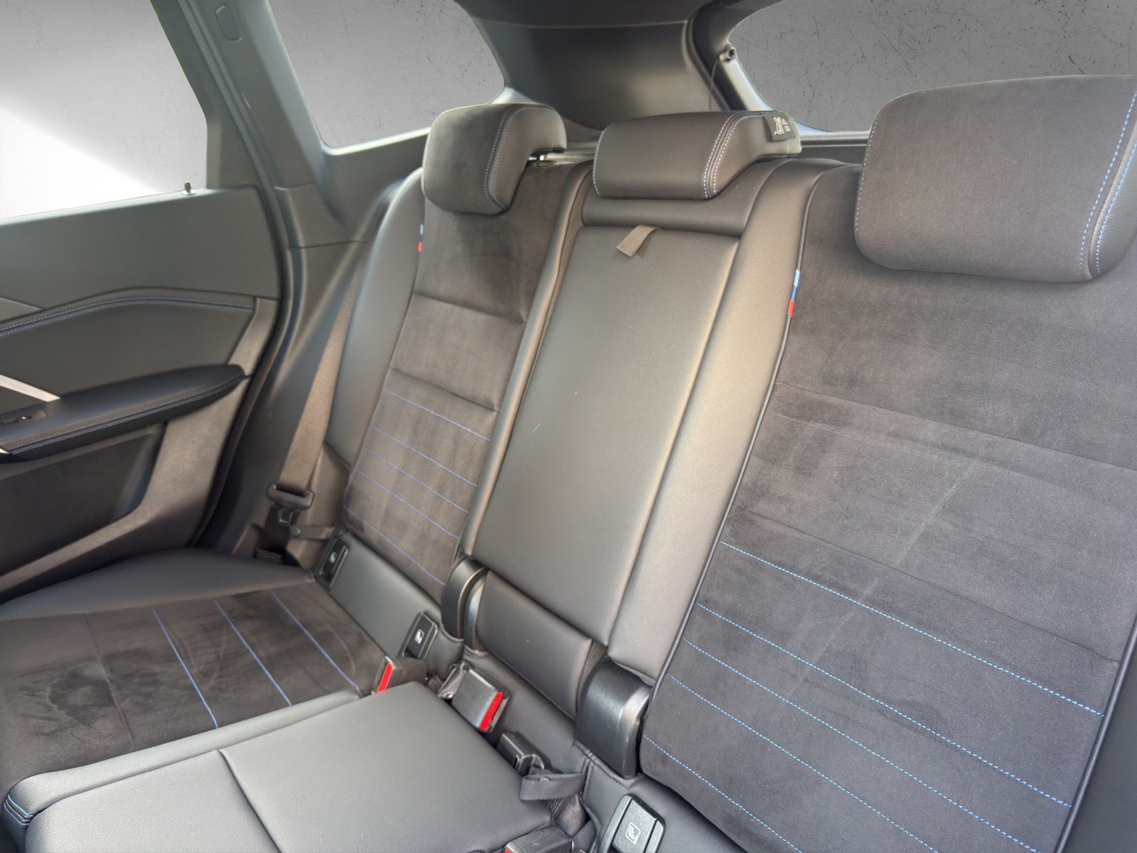BMW X1 xDrive 23i 48V M Sport-image-16
