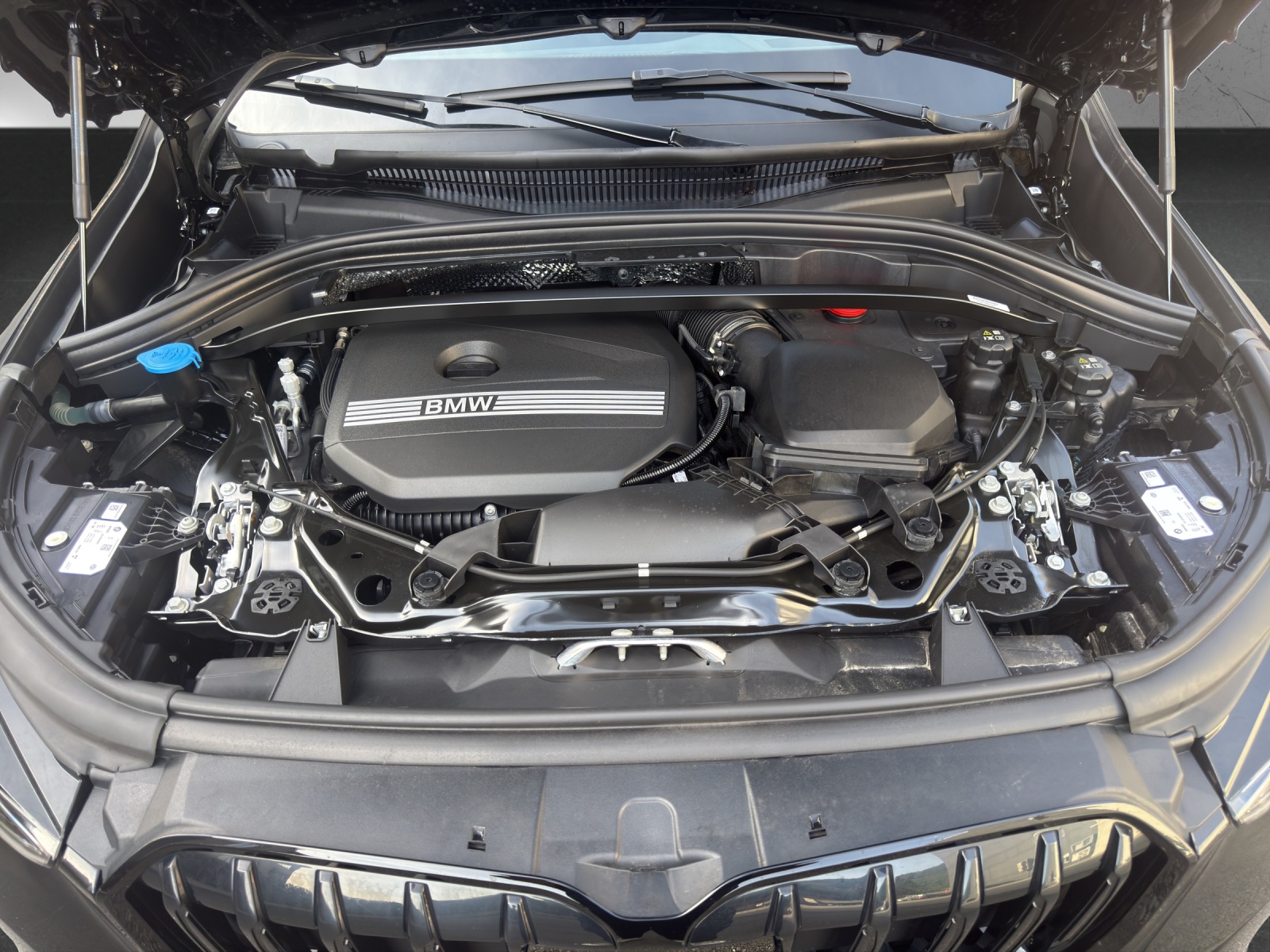 BMW X1 xDrive 23i 48V M Sport-image-18