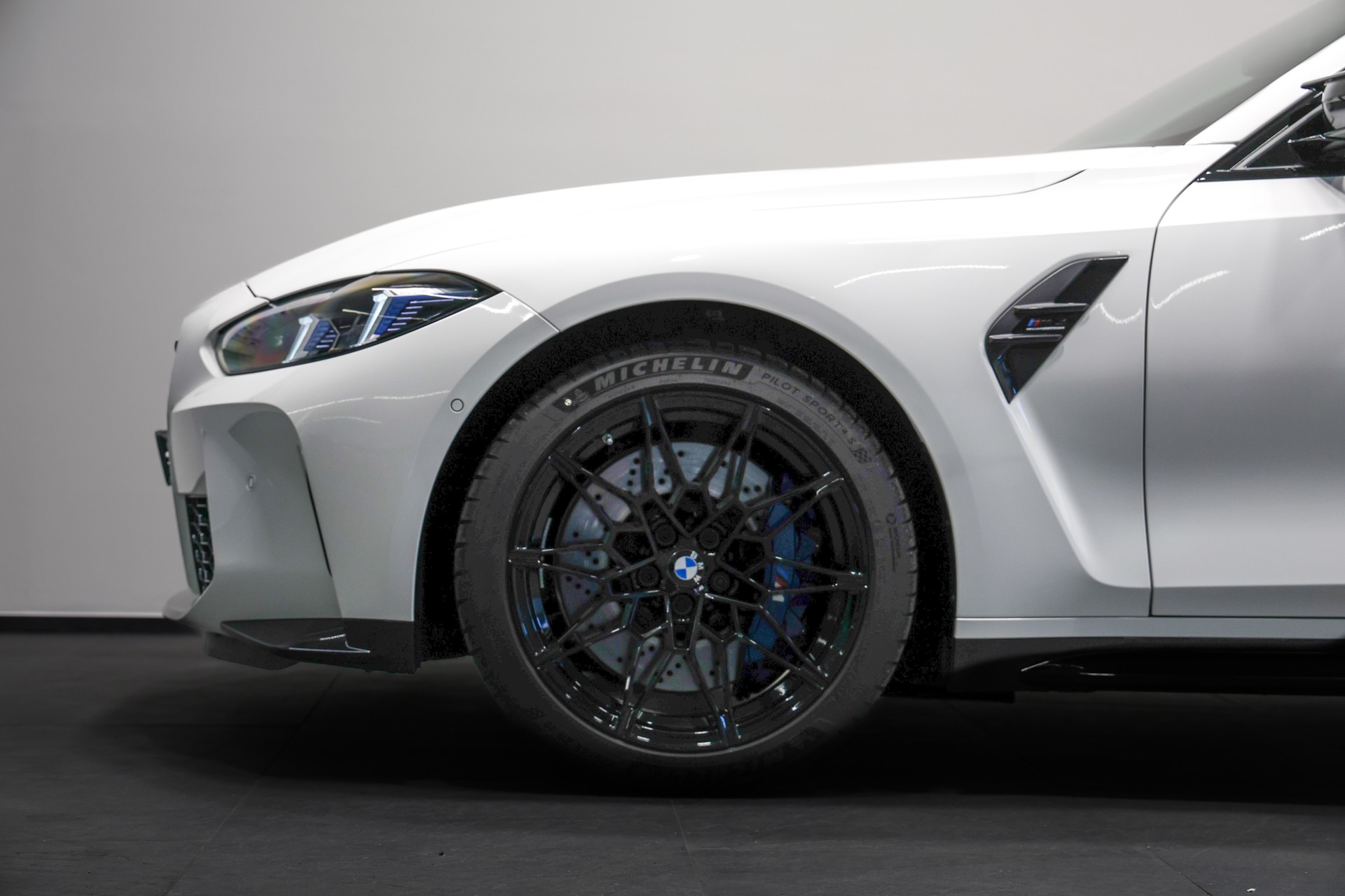 BMW M3 Touring xDrive Competition M LCI *530PS*BMW Werksgarantie bis 11.2028*-image-9