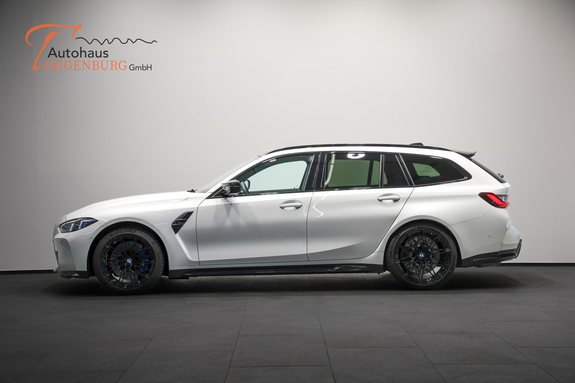BMW M3 Touring xDrive Competition M LCI *530PS*BMW Werksgarantie bis 11.2028*-image-8