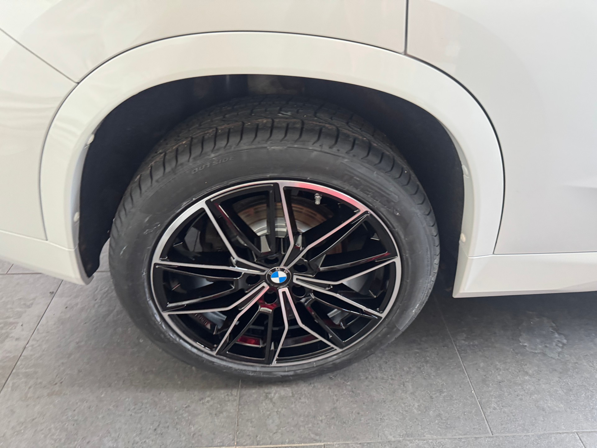 BMW X1 xDrive 20d 48V-image-18