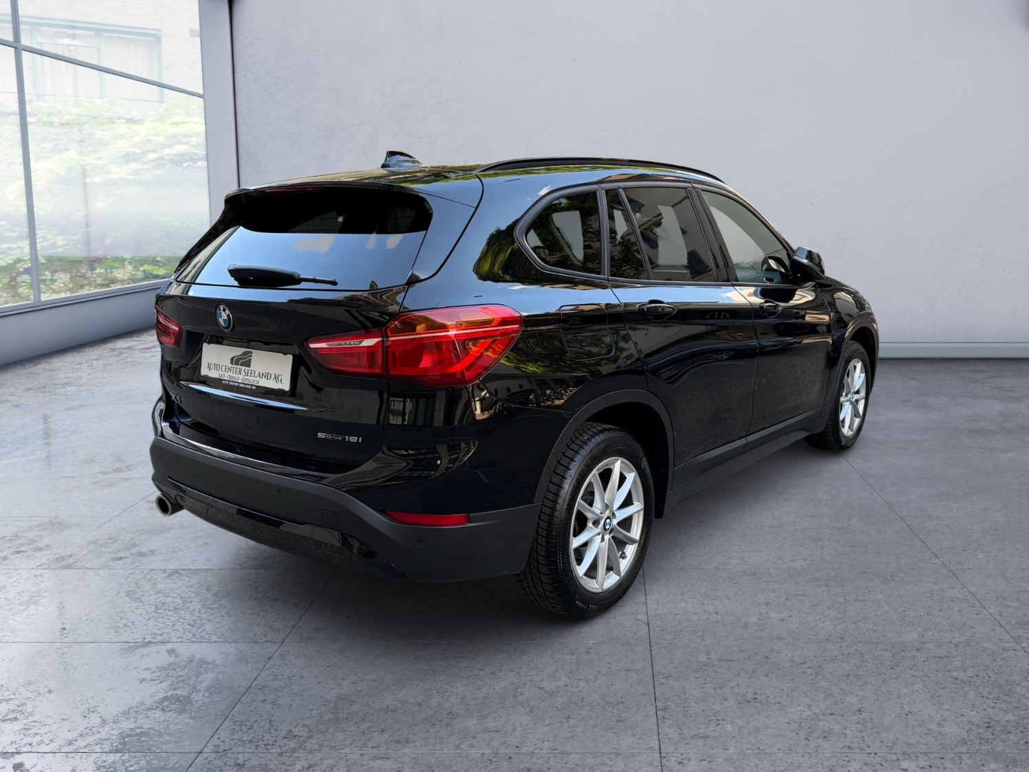 BMW X1 sDrive 18i-image-7