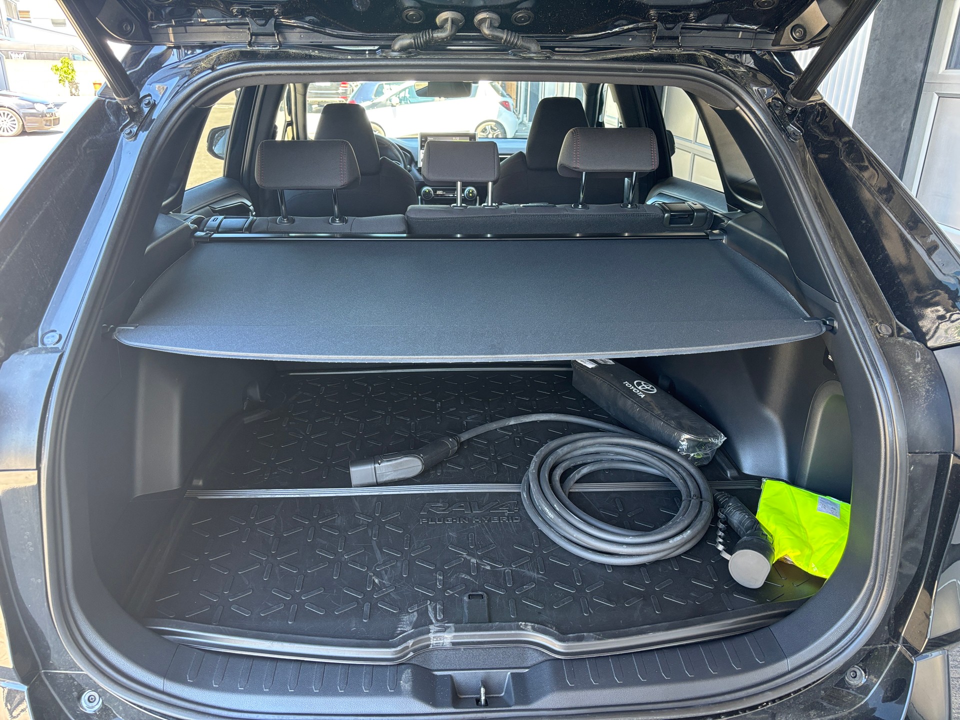 TOYOTA RAV-4 2.5 PHEV Trend e-CVT 4WD-image-9