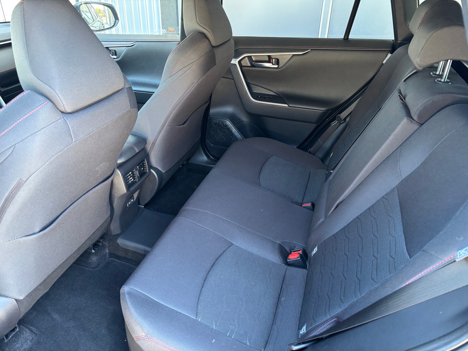 TOYOTA RAV-4 2.5 PHEV Trend e-CVT 4WD-image-5