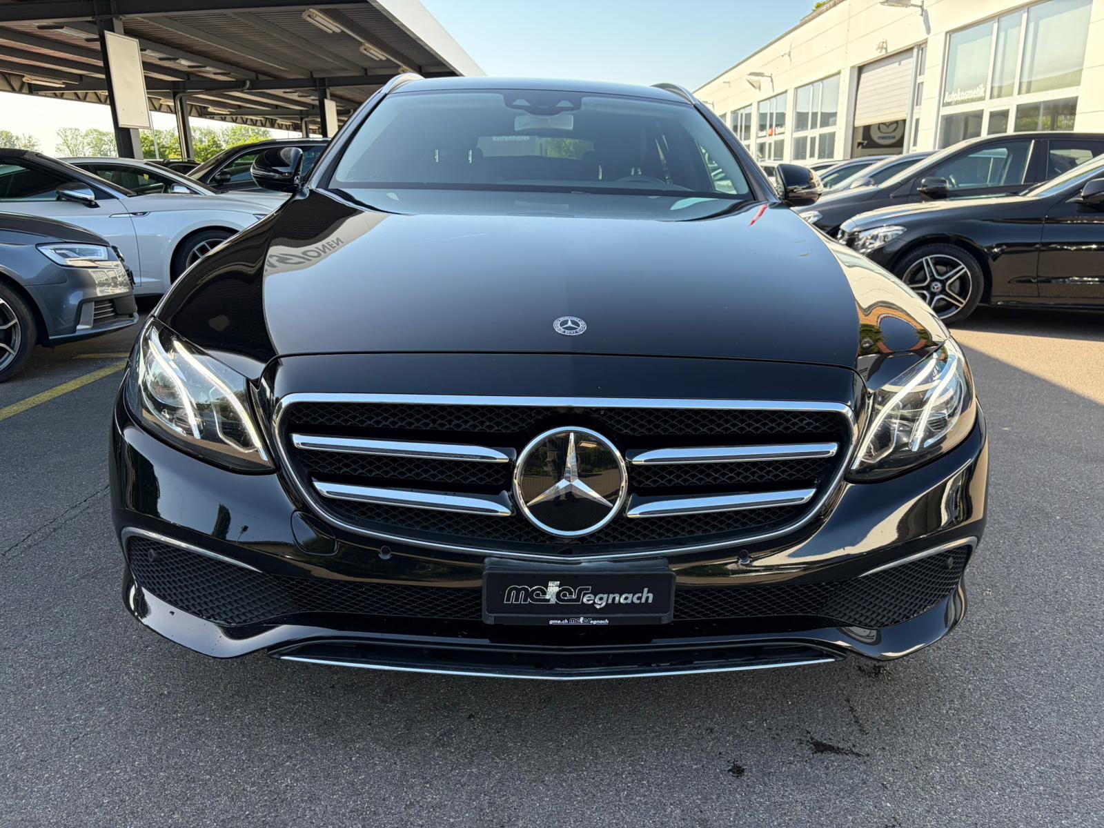 MERCEDES-BENZ E 220 d Avantgarde 4Matic 9G-Tronic-image-2