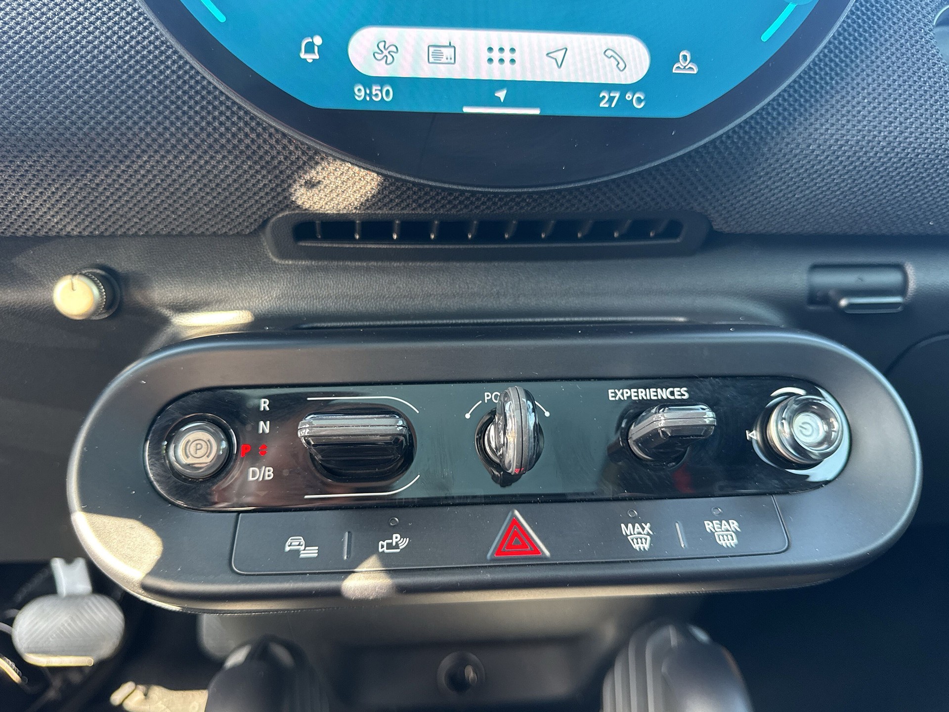 MINI Cooper SE-image-4