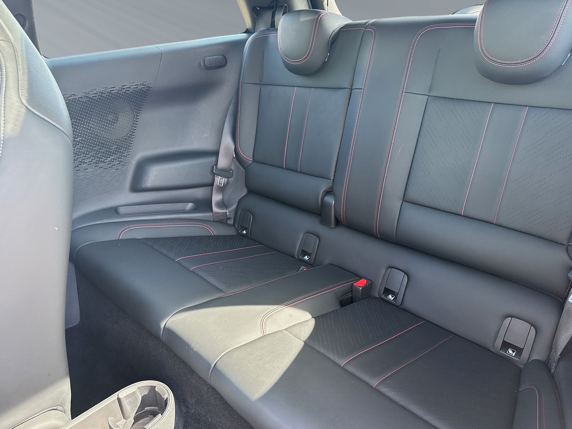 MINI Cooper SE-image-5