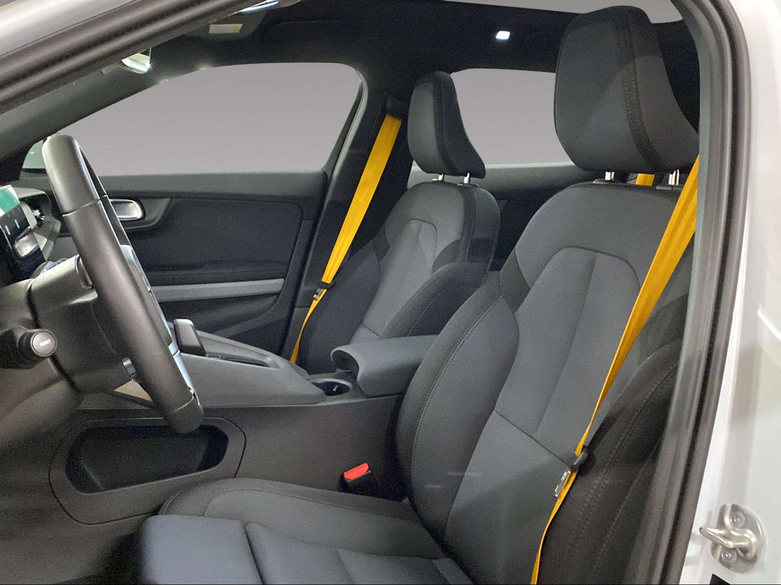 POLESTAR 2 Long Range Dual Motor Performance-image-7