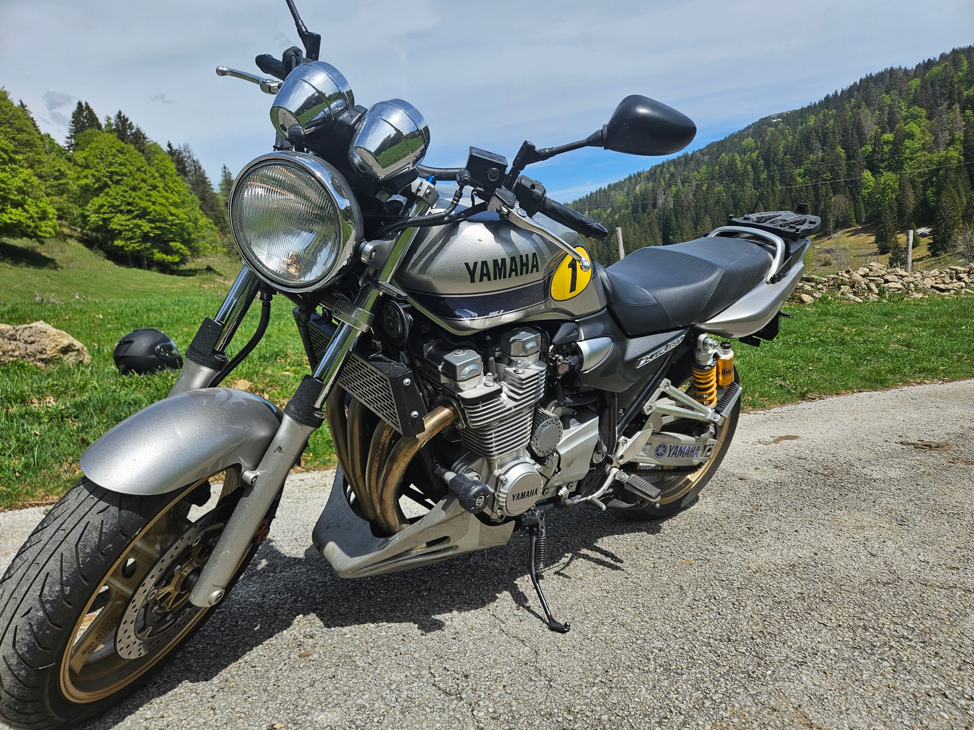 YAMAHA XJR 1300 Edition collector-image-3