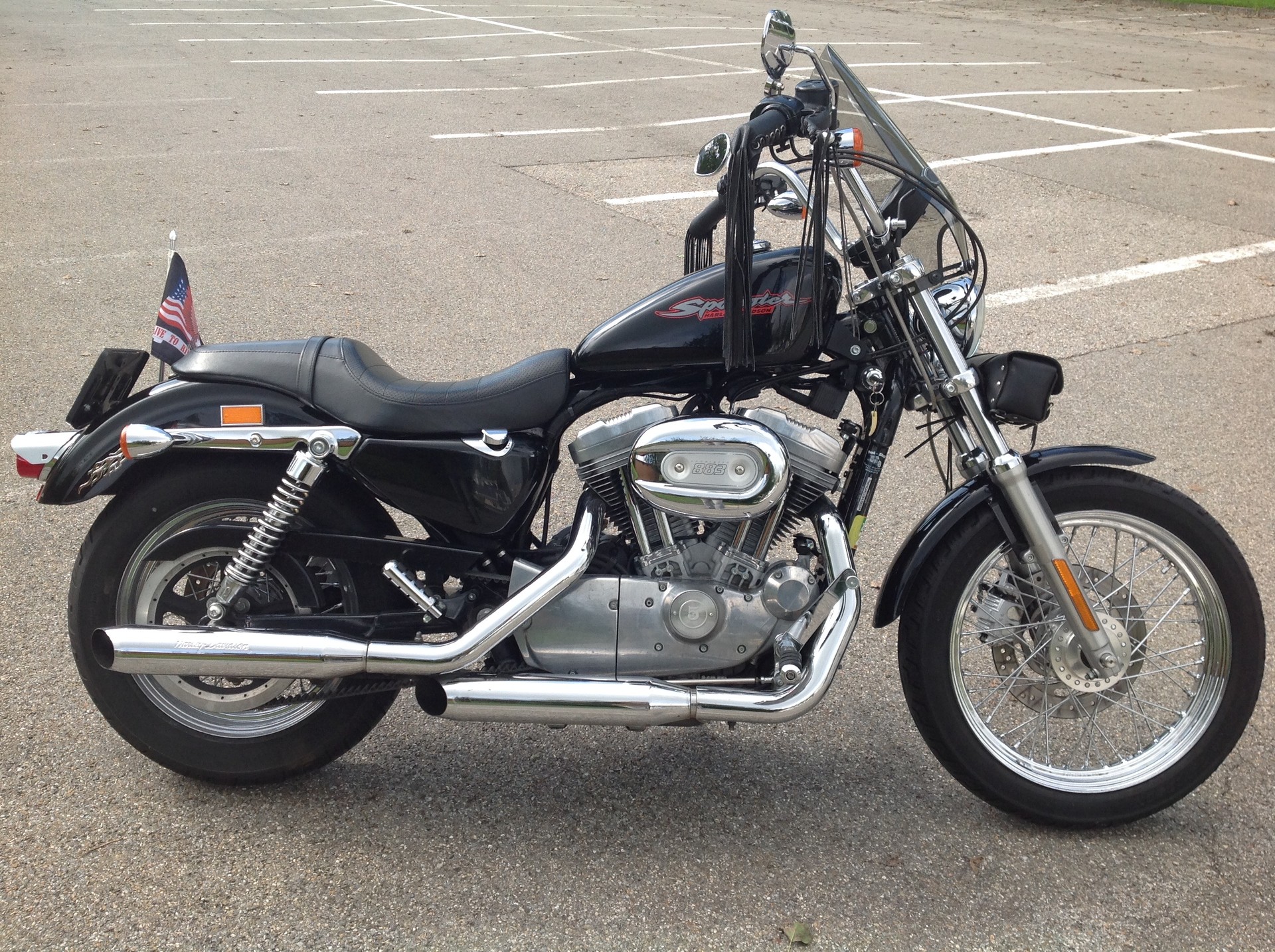 HARLEY-DAVIDSON XL 883 Hugger-image-0