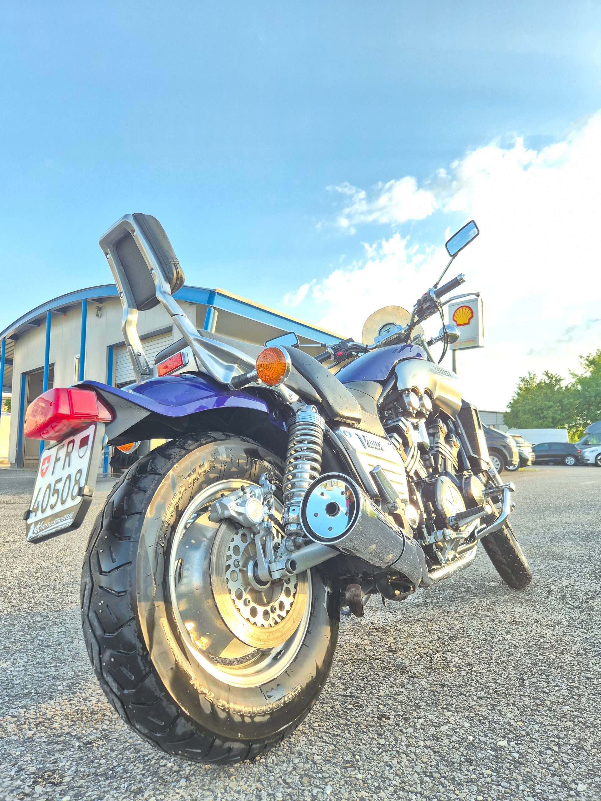YAMAHA V-Max VMX 1200-image-1