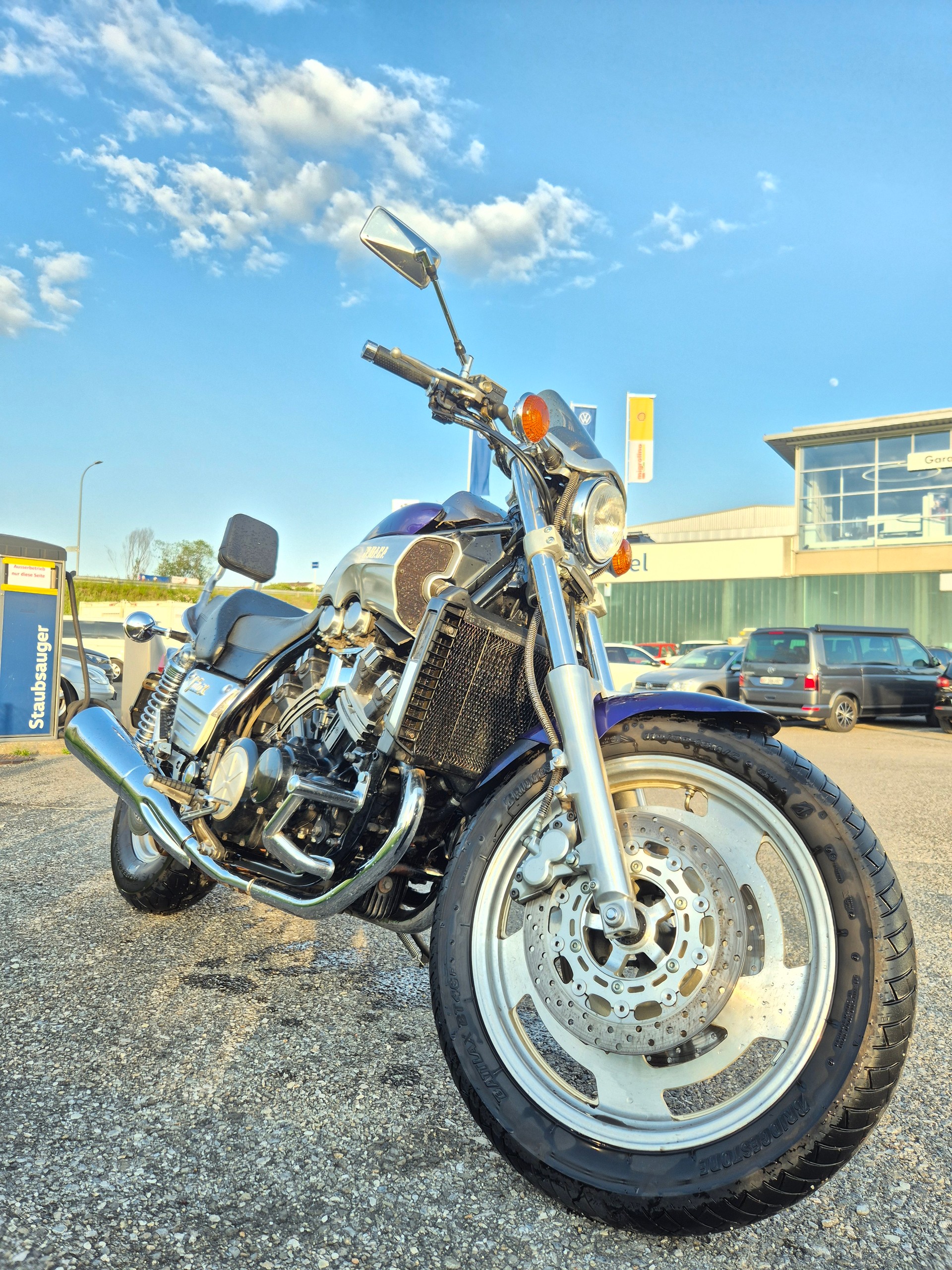 YAMAHA V-Max VMX 1200-image-2
