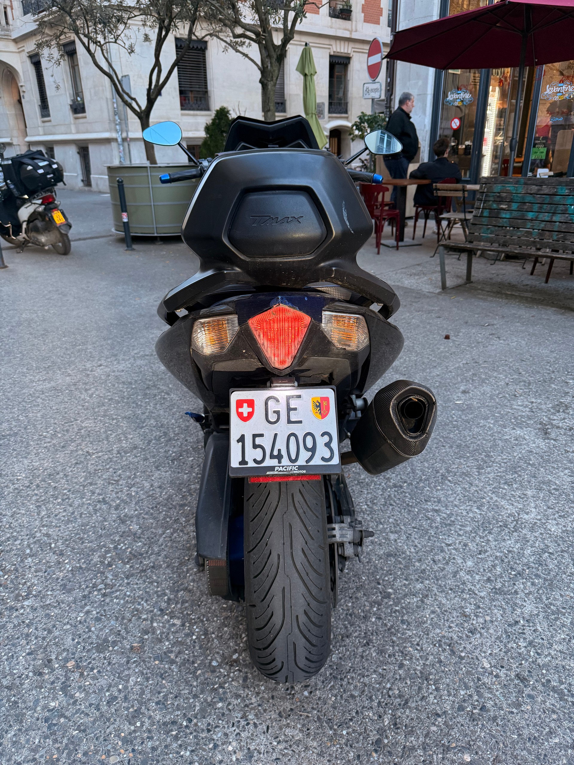 YAMAHA T-MAX XP 530 ABS-image-3