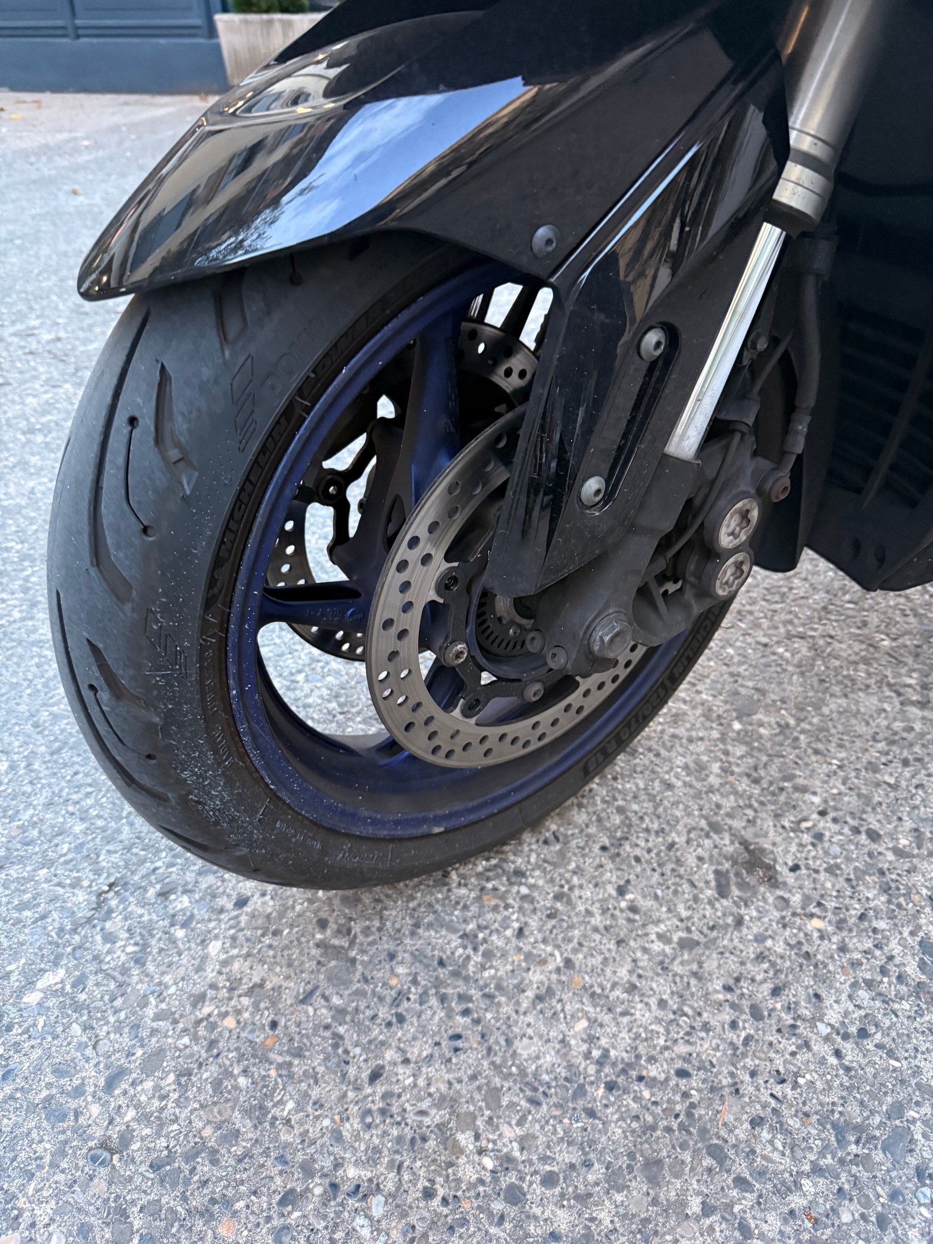 YAMAHA T-MAX XP 530 ABS-image-10