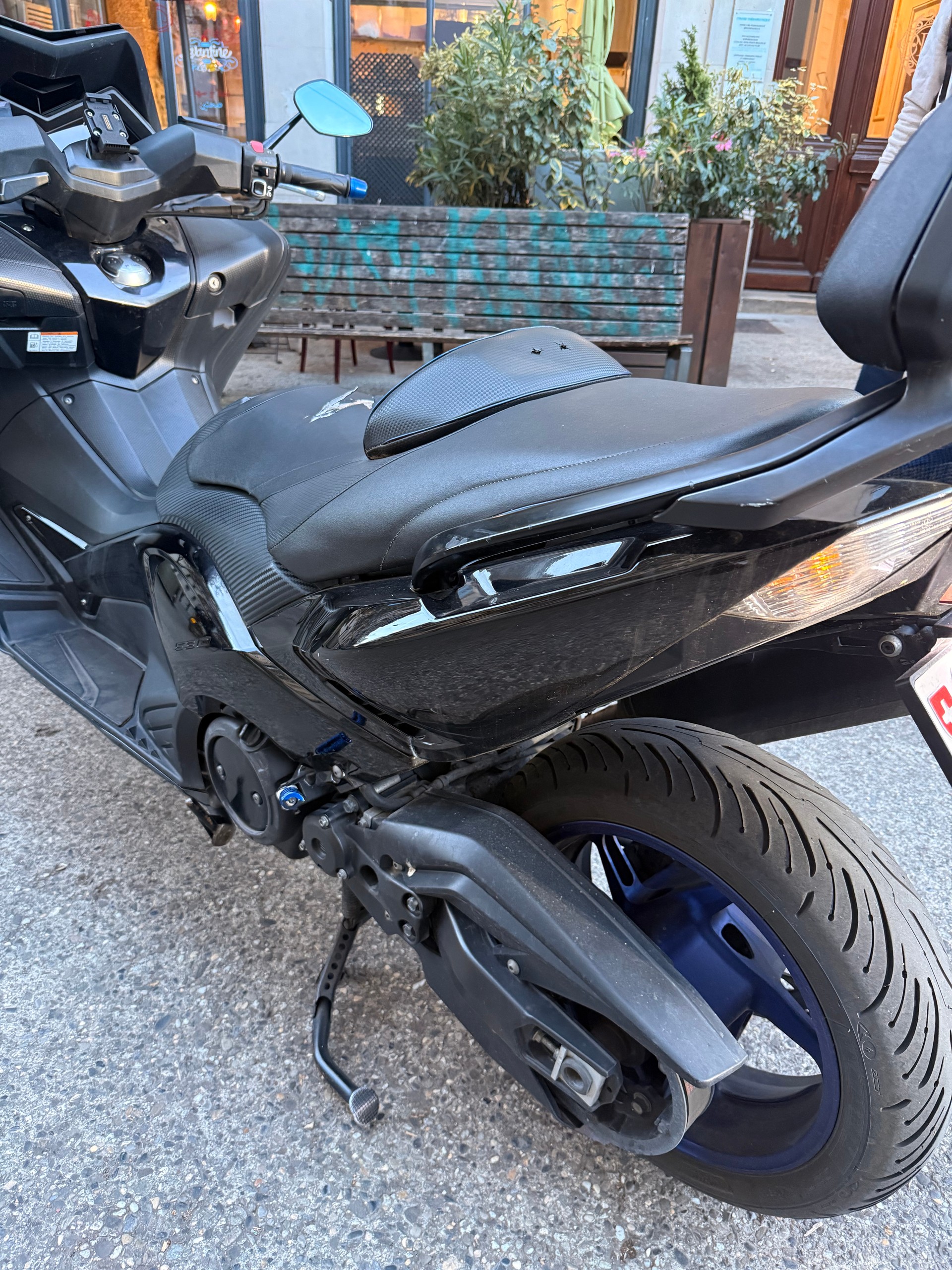 YAMAHA T-MAX XP 530 ABS-image-2