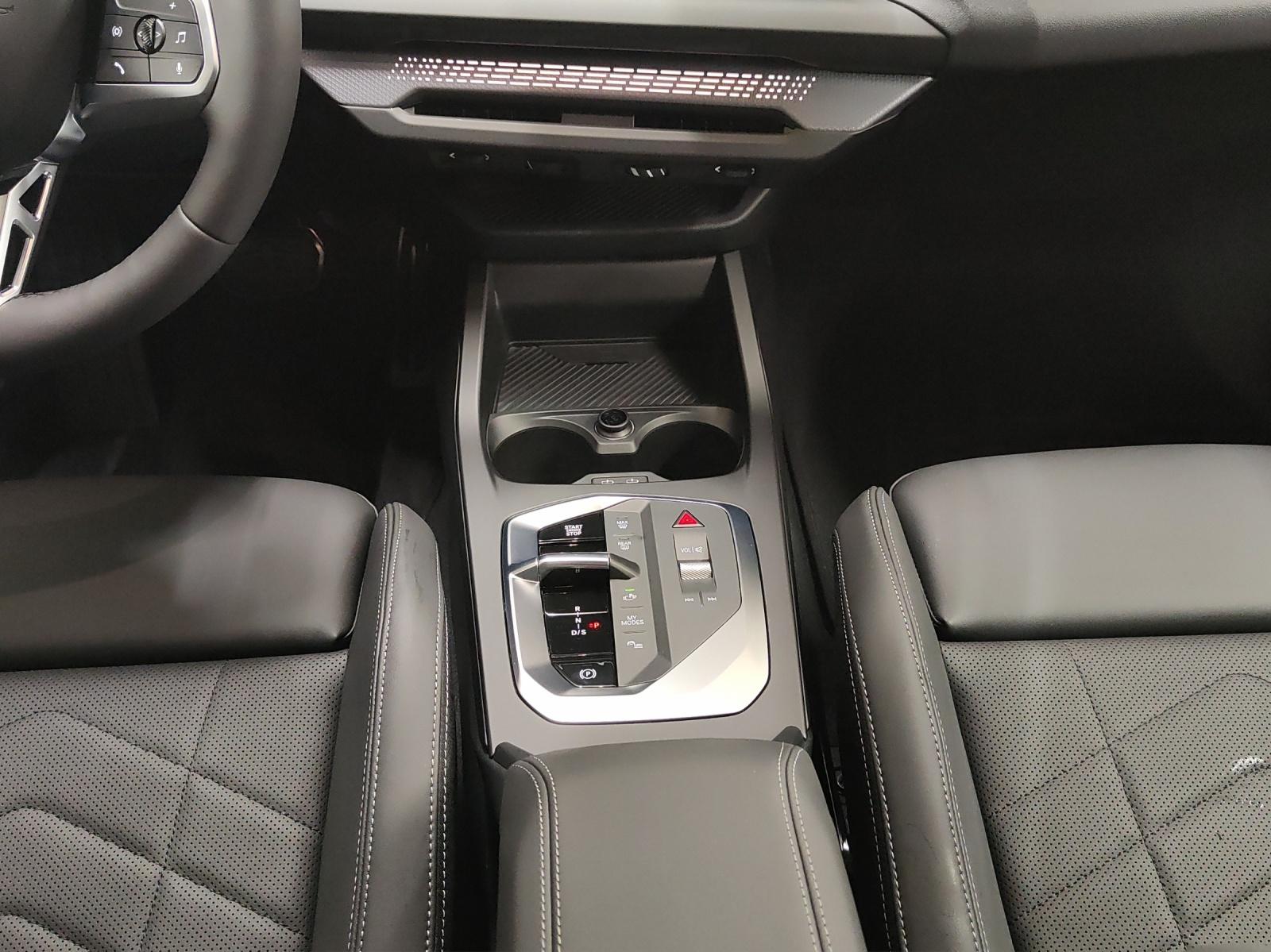 BMW 123 xDrive-image-12