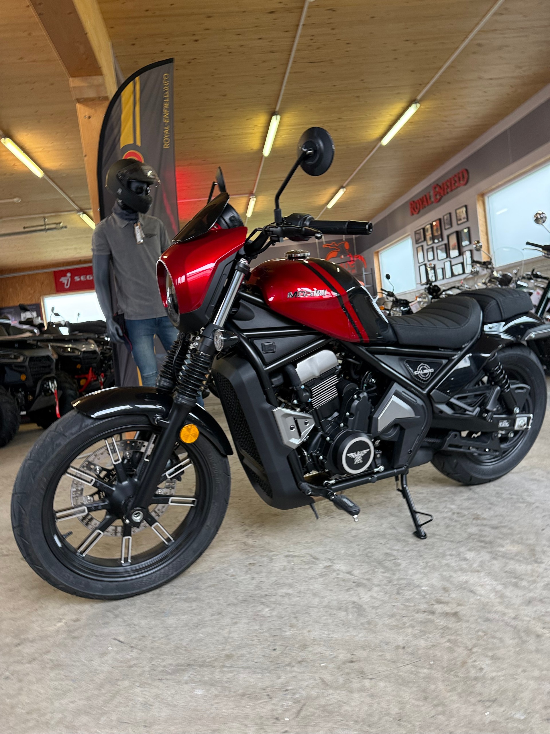 MOTO MORINI CALIBRO CUSTOM 700-image-0
