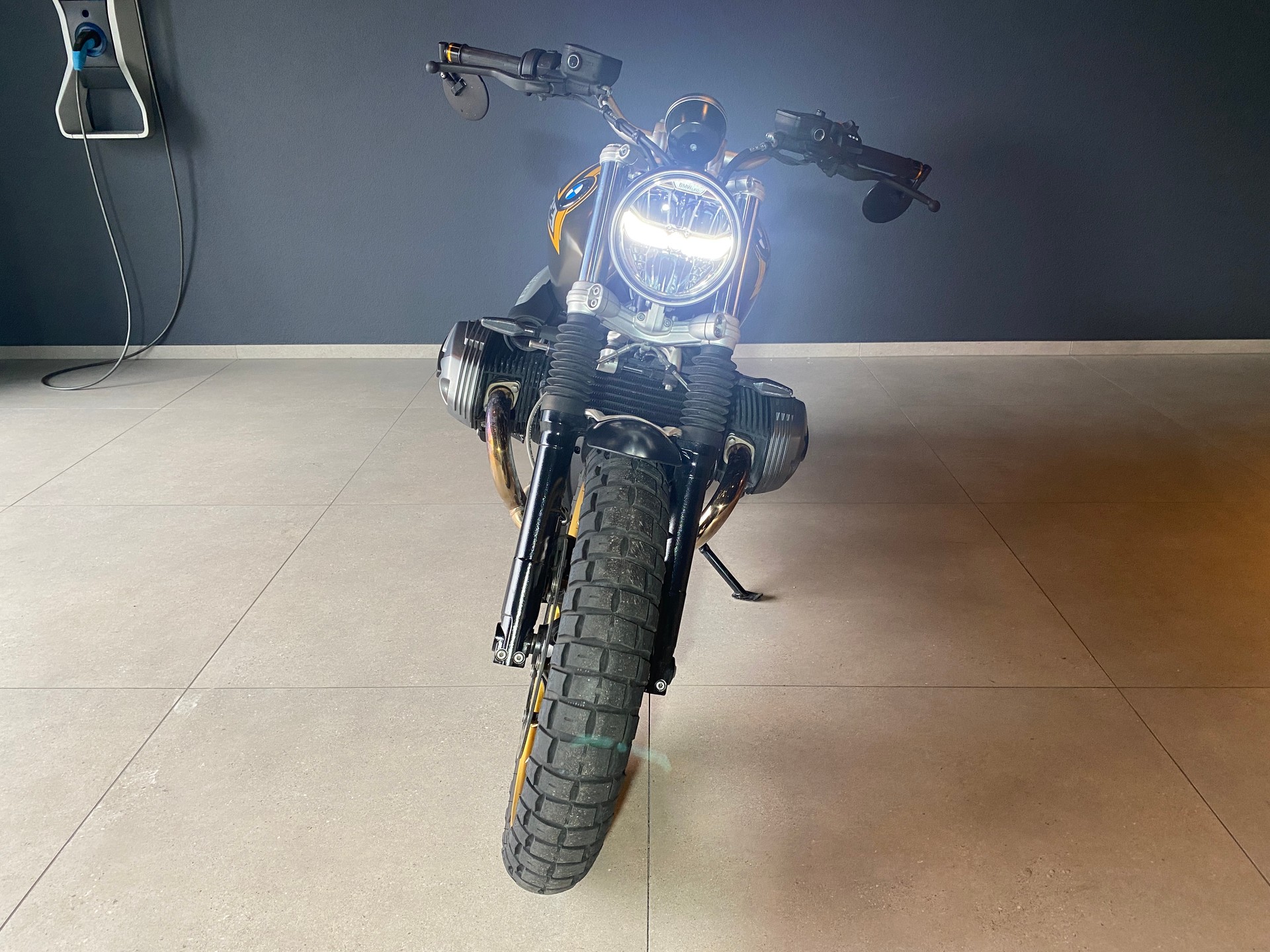BMW R nineT Scrambler-image-3
