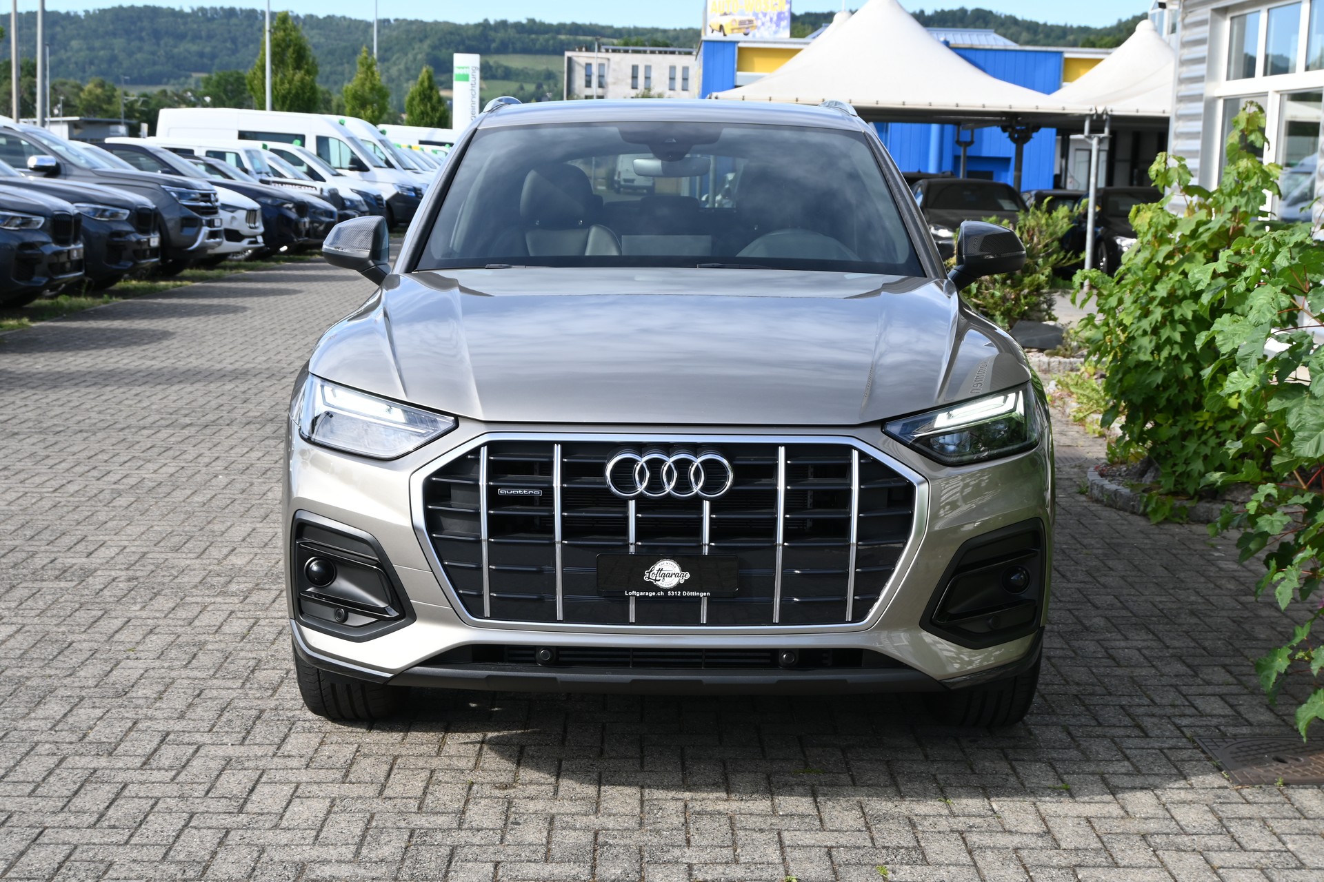 AUDI Q5 Sportback 50 TFSI PHEV S Line quattro S-tronic + AHK 2400kg-showroom-element-2