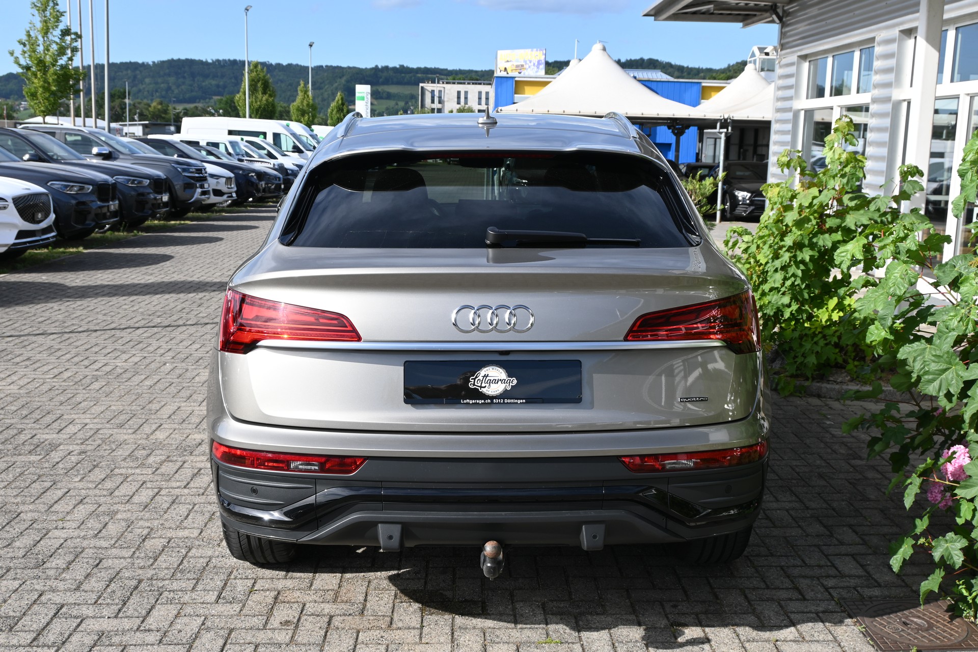 AUDI Q5 Sportback 50 TFSI PHEV S Line quattro S-tronic + AHK 2400kg-showroom-element-3
