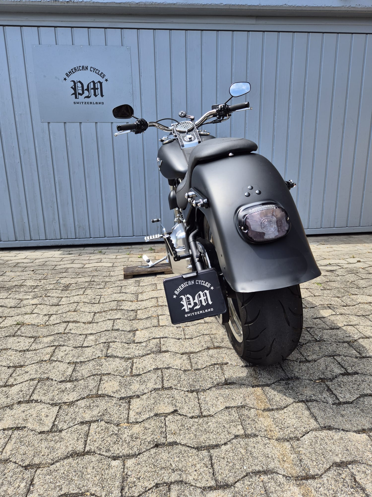 HARLEY-DAVIDSON FLSTFB Fat Boy Special-image-3
