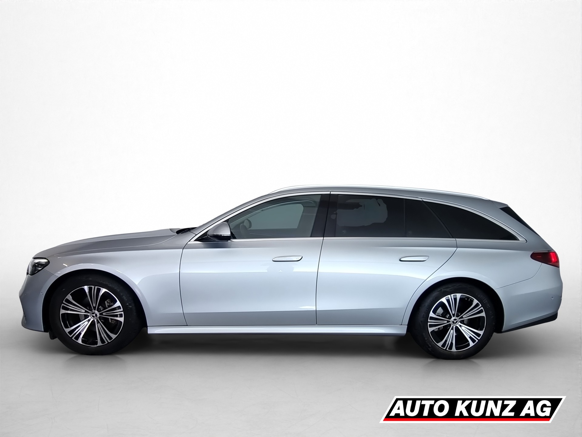 MERCEDES-BENZ E 220d SW Avantgarde Sport getönte Scheiben-showroom-element-2