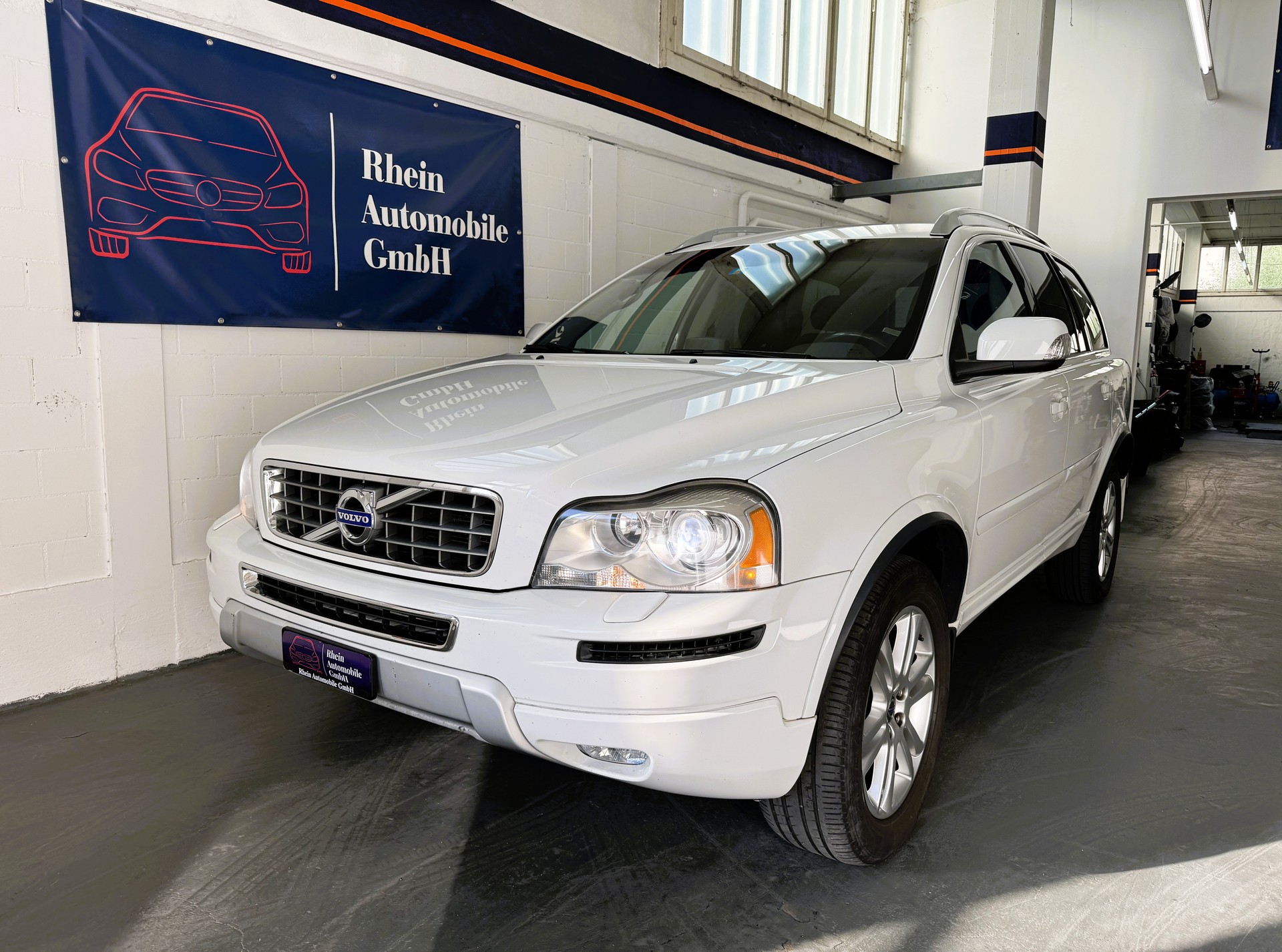 VOLVO XC90 D5 AWD Momentum Geartronic