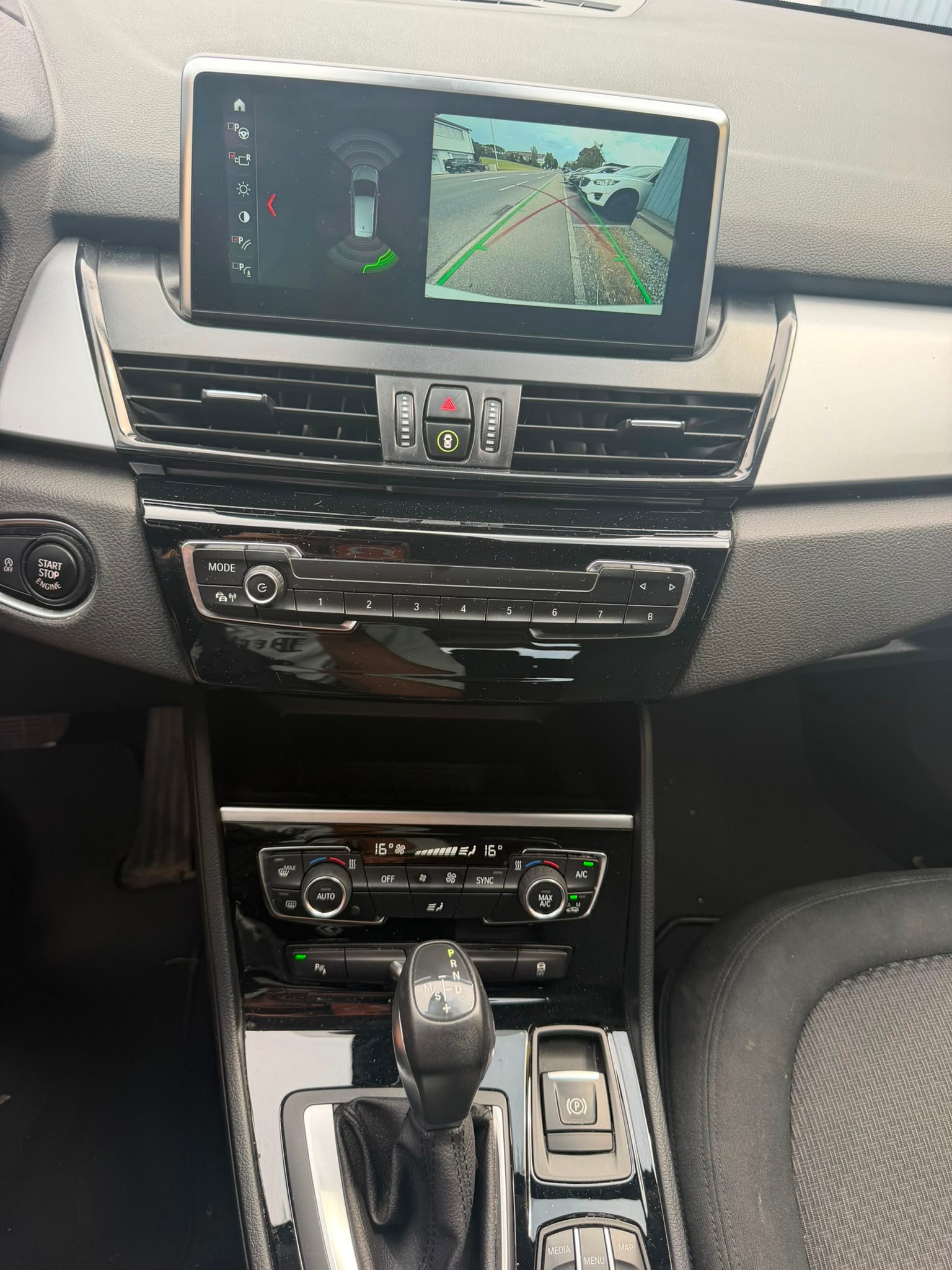 BMW 218d xDrive Gran Tourer Steptronic *7-Plätze*-image-12