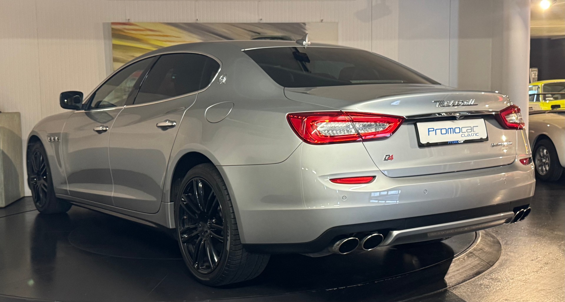 MASERATI Quattroporte 3.0 V6 S Q4-showroom-element-2