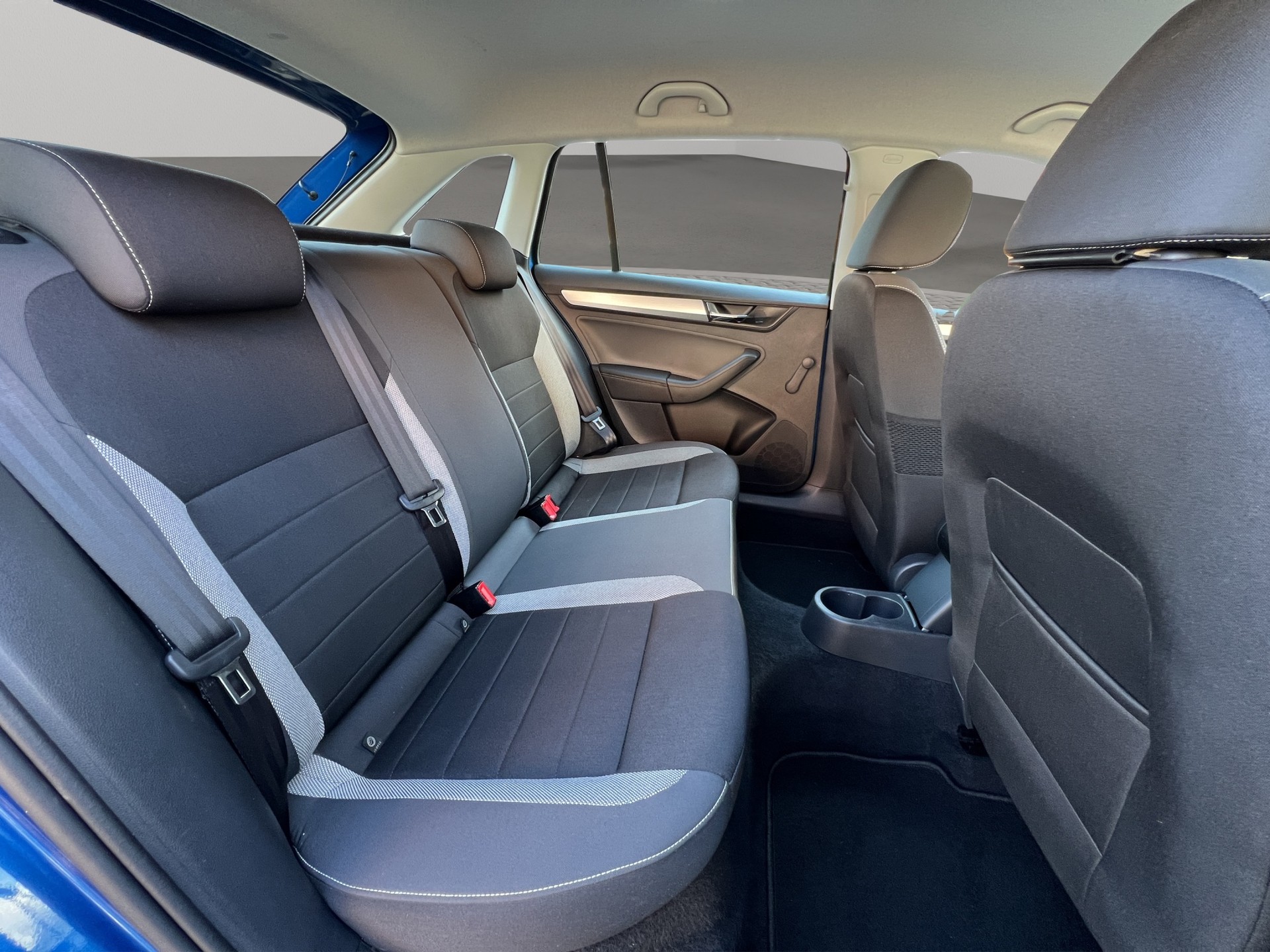 SKODA Rapid Spaceback 1.0 TSI Ambition-image-11