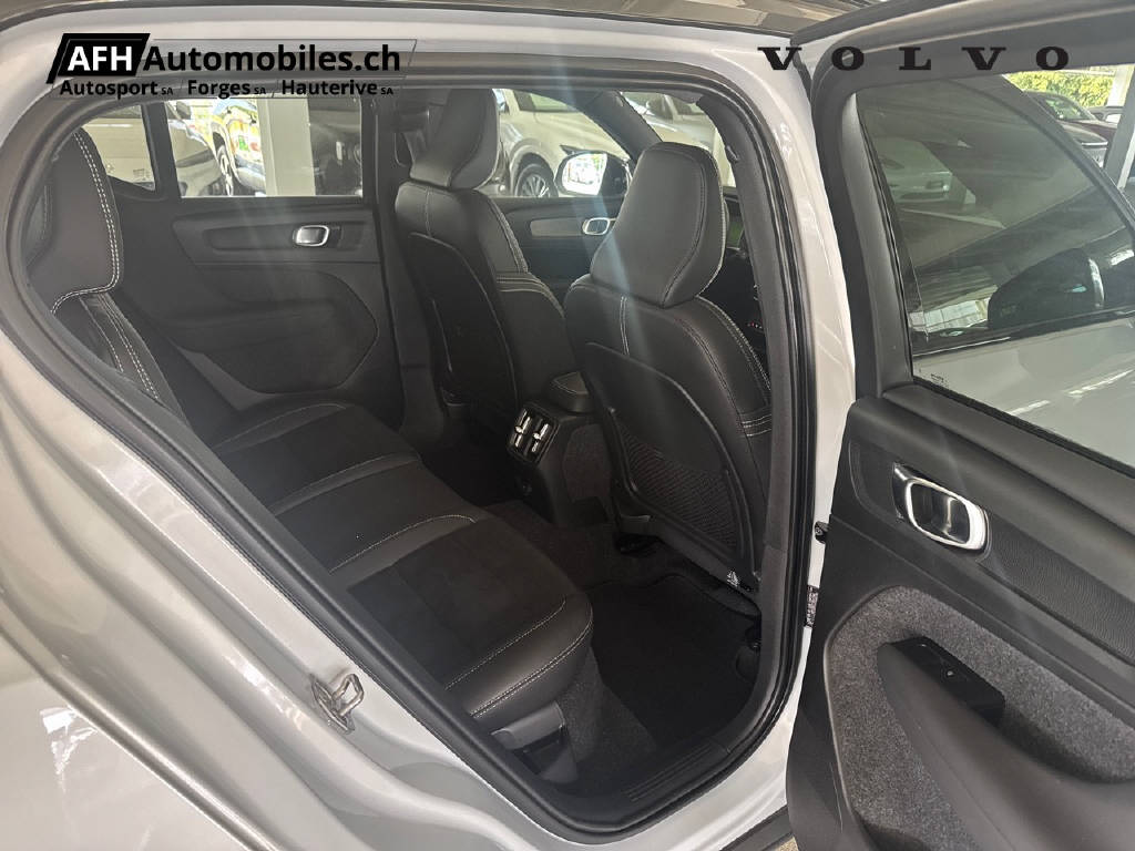 VOLVO XC40 P8 Twin Pro AWD-image-13