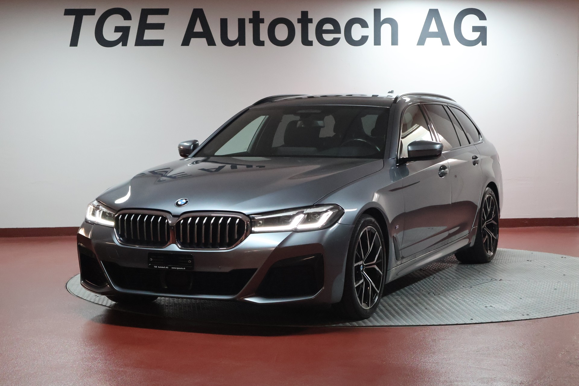 BMW 520d xDrive 48V Touring M Sport Steptronic
