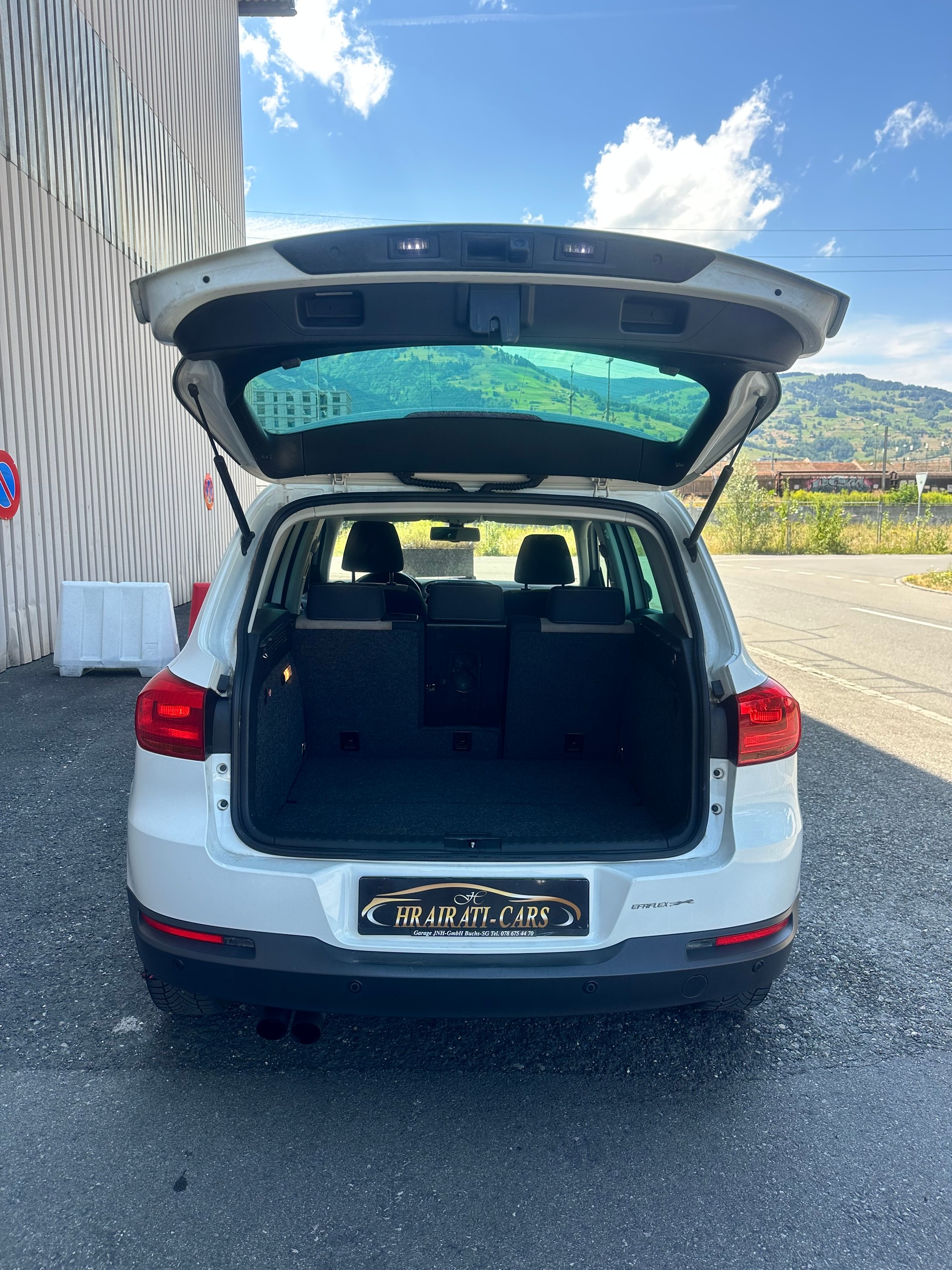 VW Tiguan 2.0 TSI Design 4Motion DSG-image-6