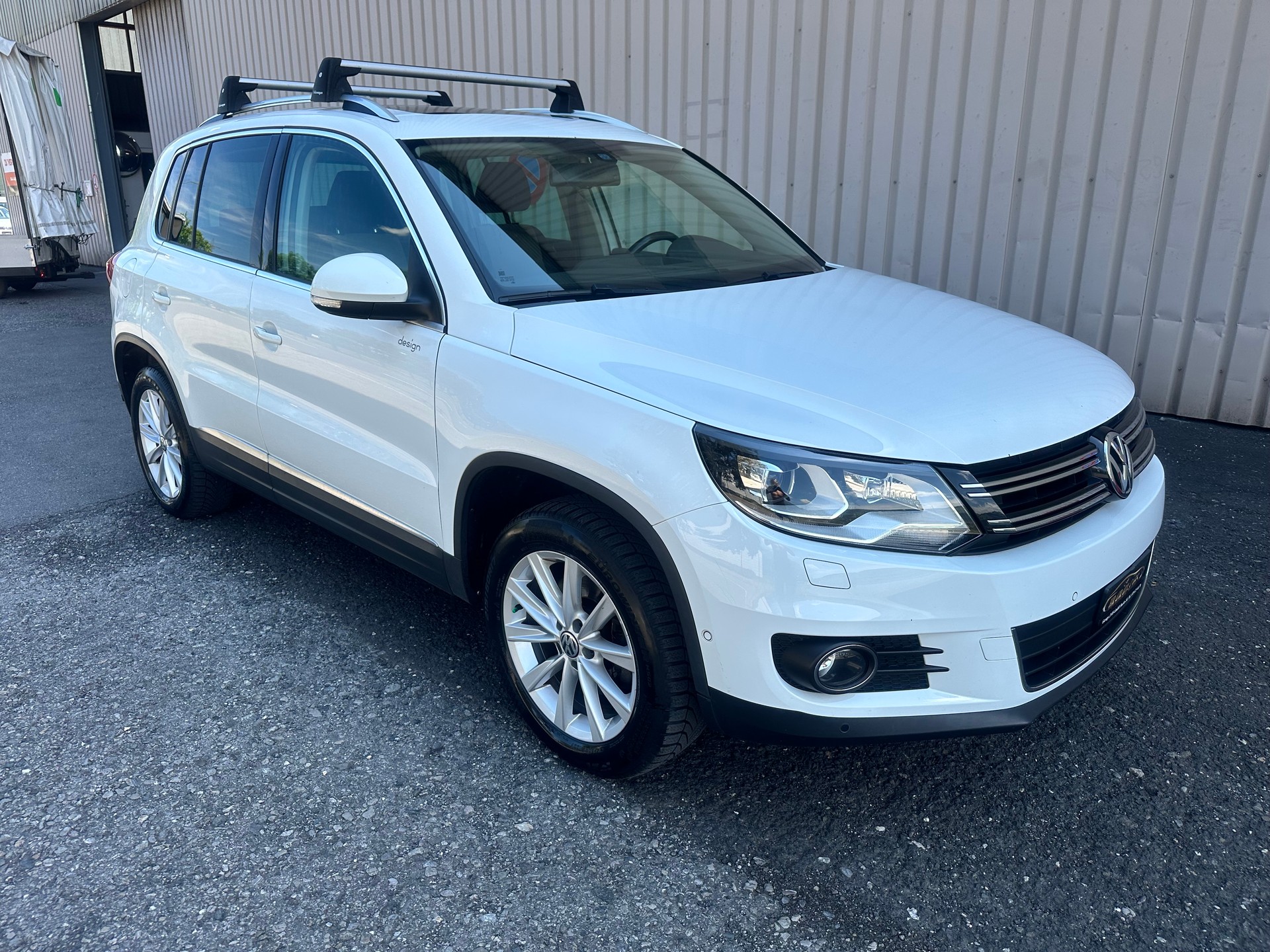 VW Tiguan 2.0 TSI Design 4Motion DSG-image-1