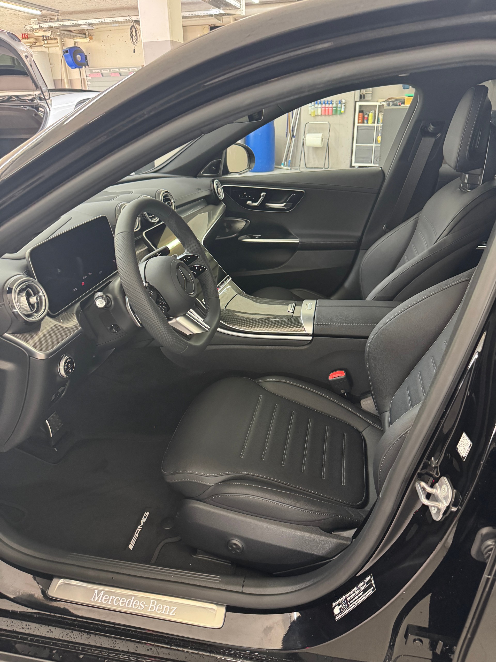 MERCEDES-BENZ C 220 d 4MATIC Limousine Swiss Star-image-7