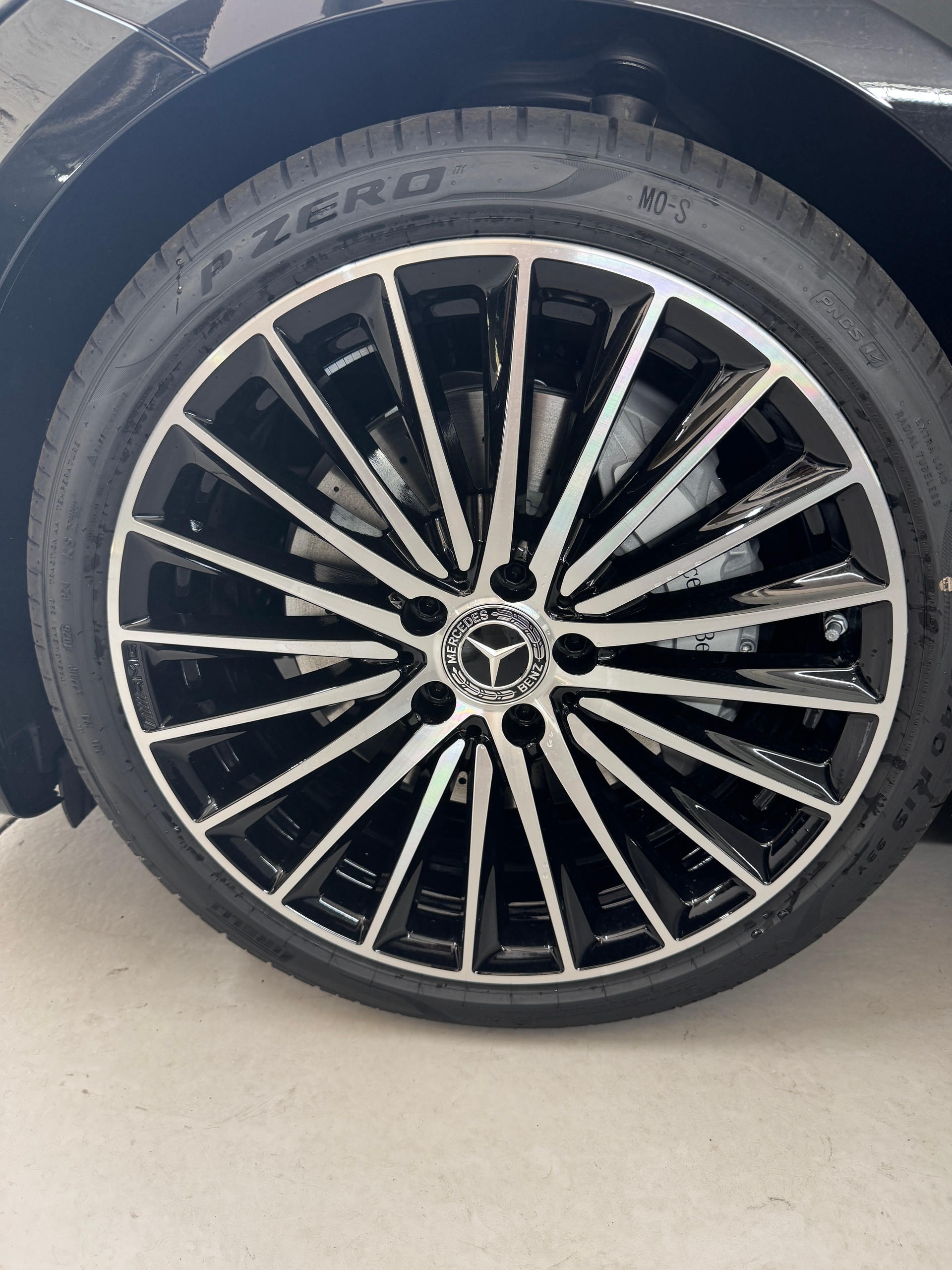 MERCEDES-BENZ C 220 d 4MATIC Limousine Swiss Star-image-4