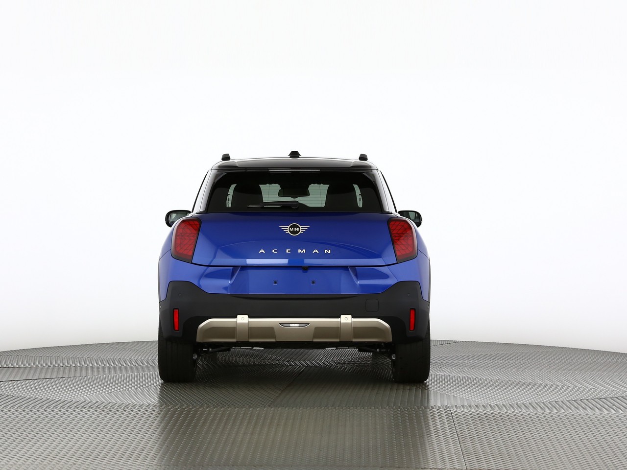 MINI Aceman E-showroom-element-3
