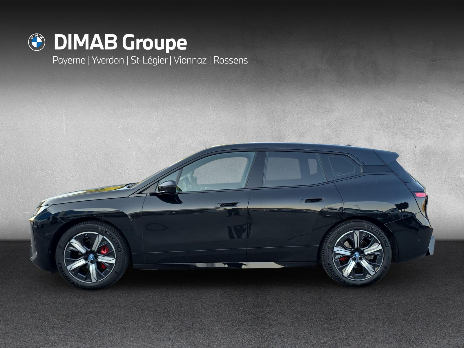 BMW iX xDrive60 M Sport Pro (CH) AHK 2.5T ** Action de Leasing à 0.9% **-showroom-element-1