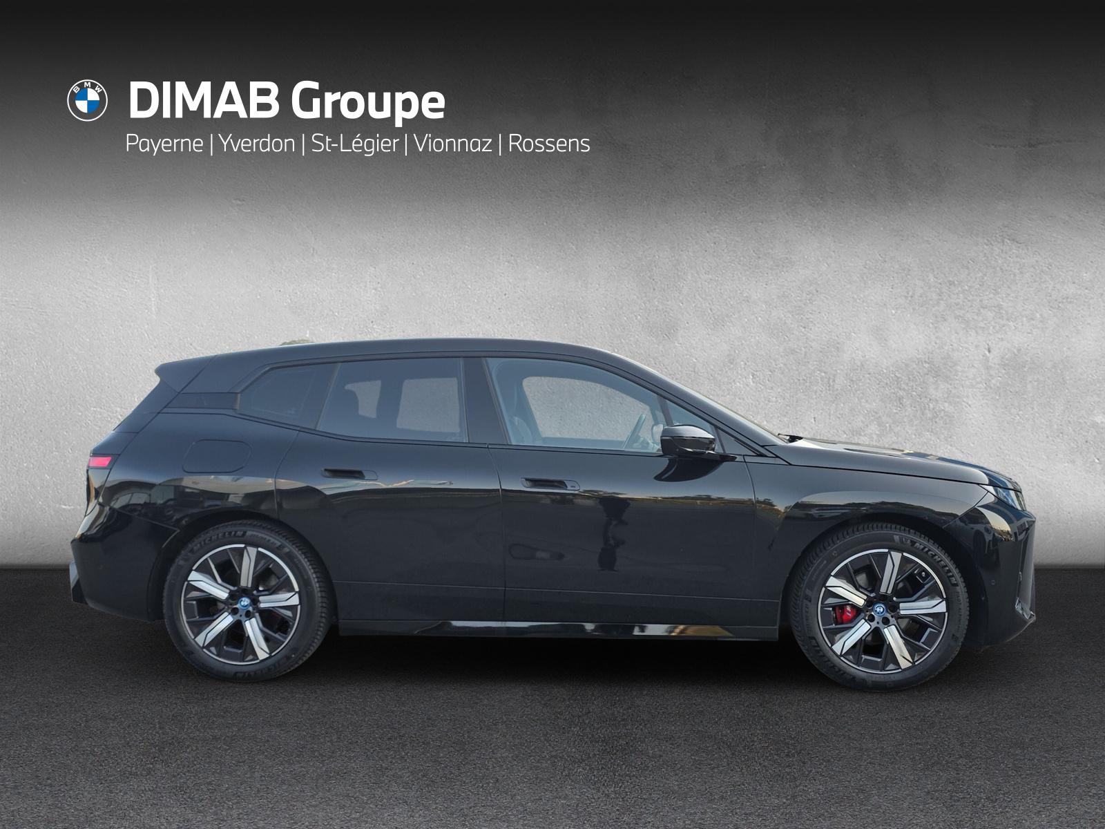 BMW iX xDrive60 M Sport Pro (CH) AHK 2.5T ** Action de Leasing à 0.9% **-image-5