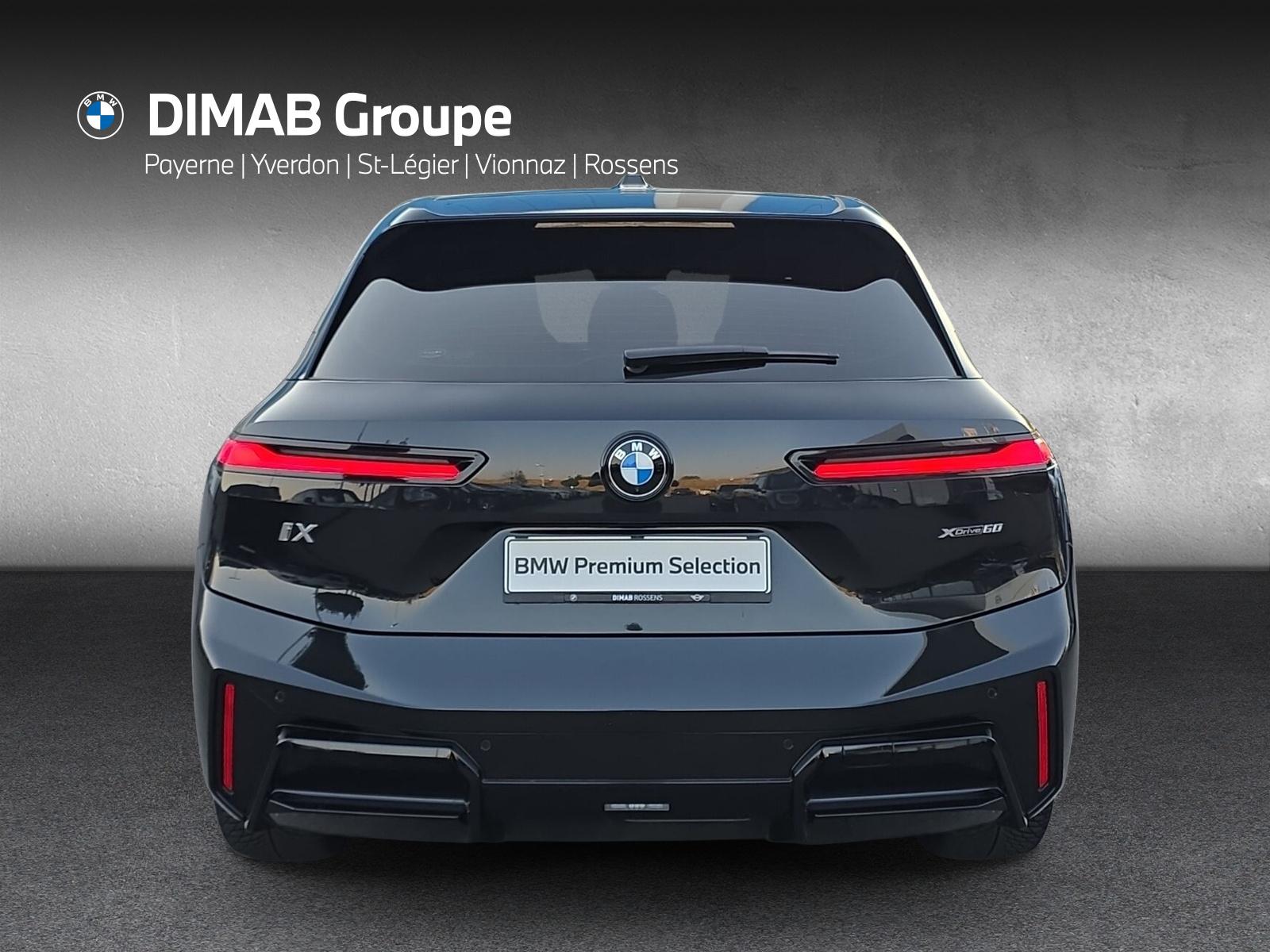 BMW iX xDrive60 M Sport Pro (CH) AHK 2.5T ** Action de Leasing à 0.9% **-showroom-element-3