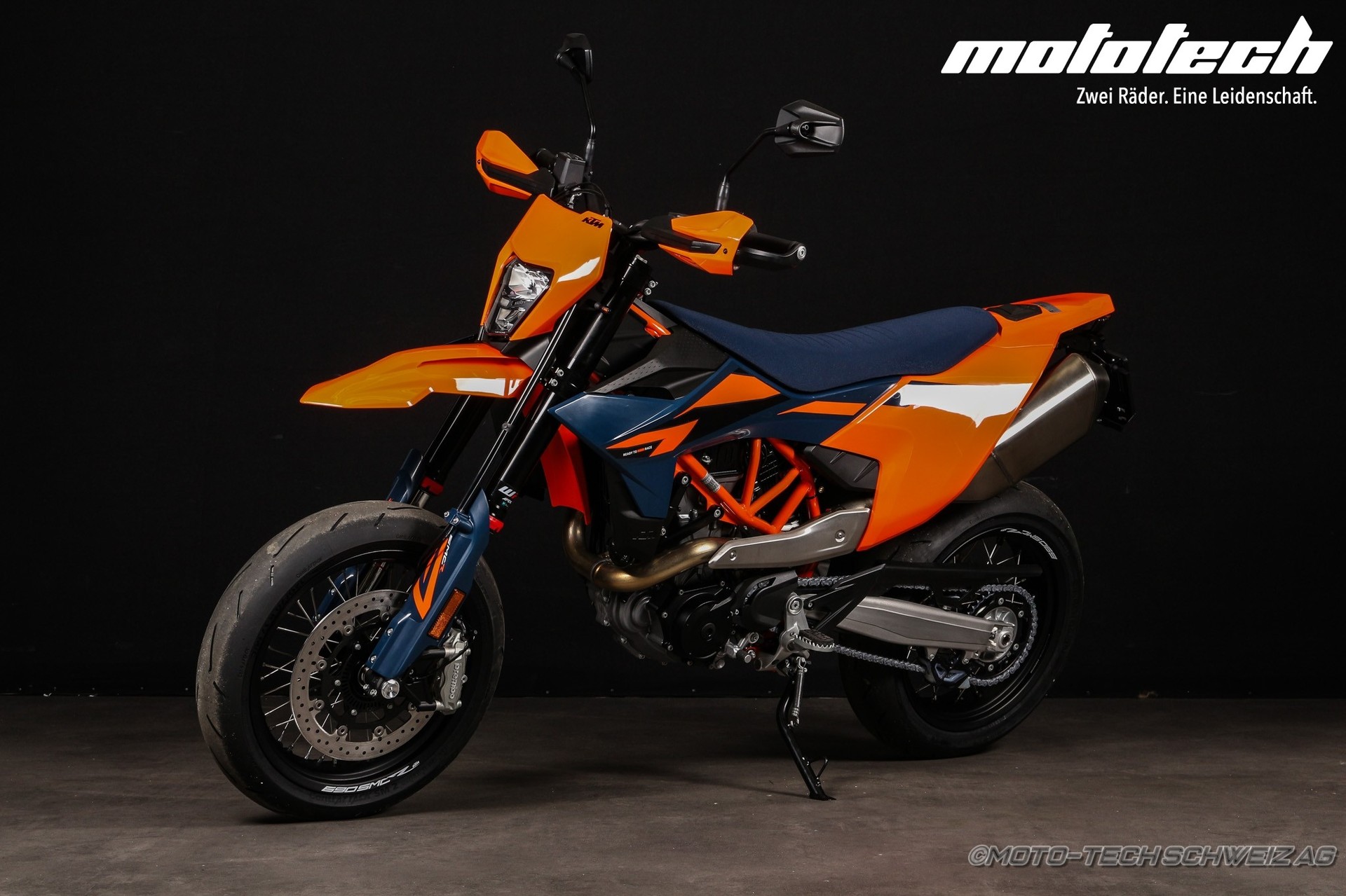 KTM 690 SMC R ABS (57/35kW)-image-4