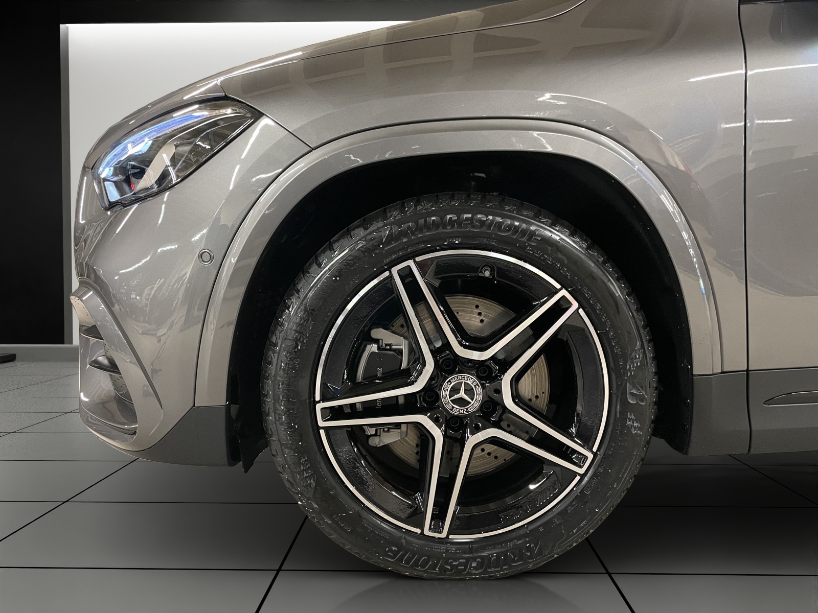 MERCEDES-BENZ GLA 250 4Matic 8G-DCT Swiss Star-image-6