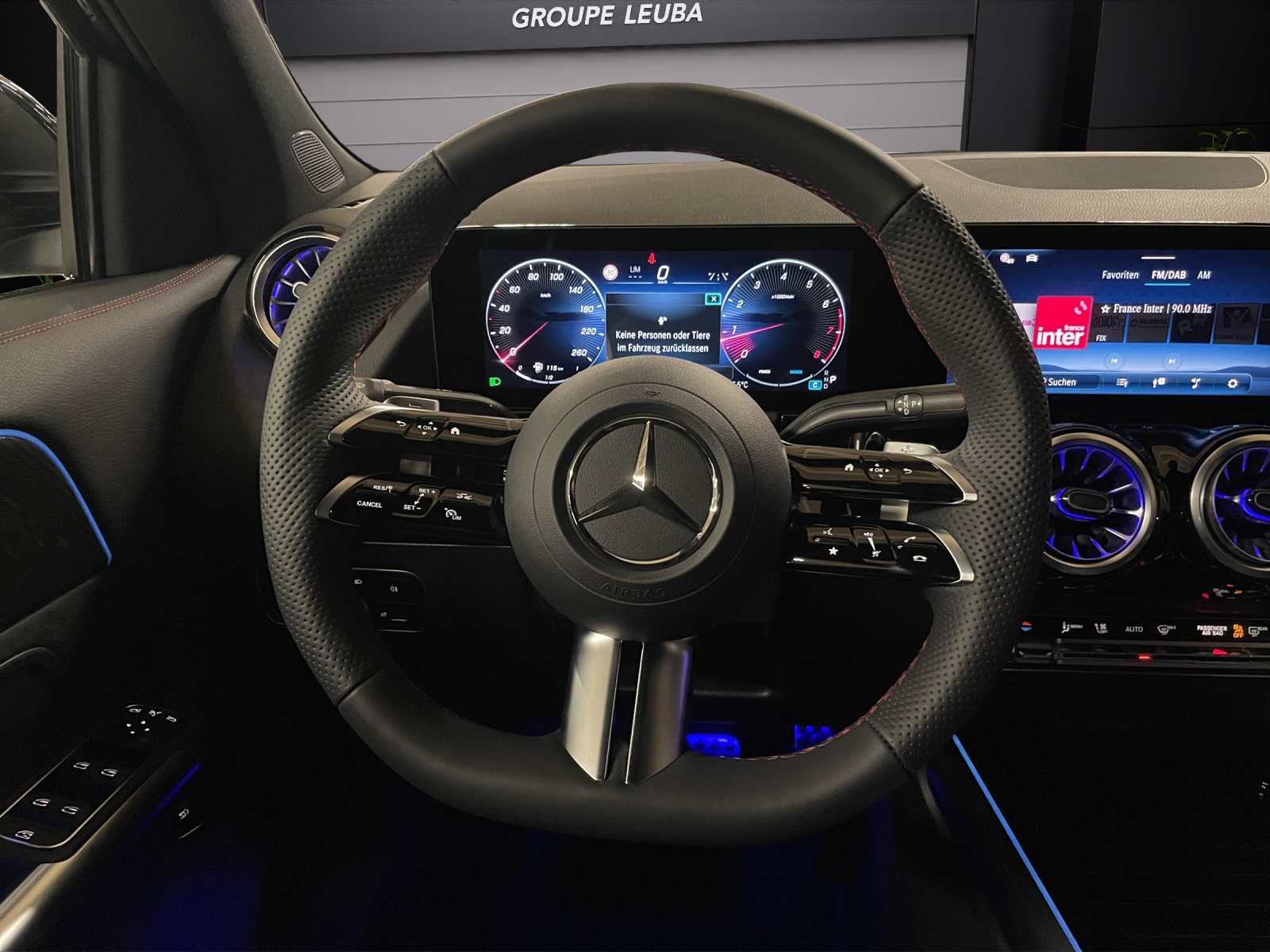 MERCEDES-BENZ GLA 250 4Matic 8G-DCT Swiss Star-image-12