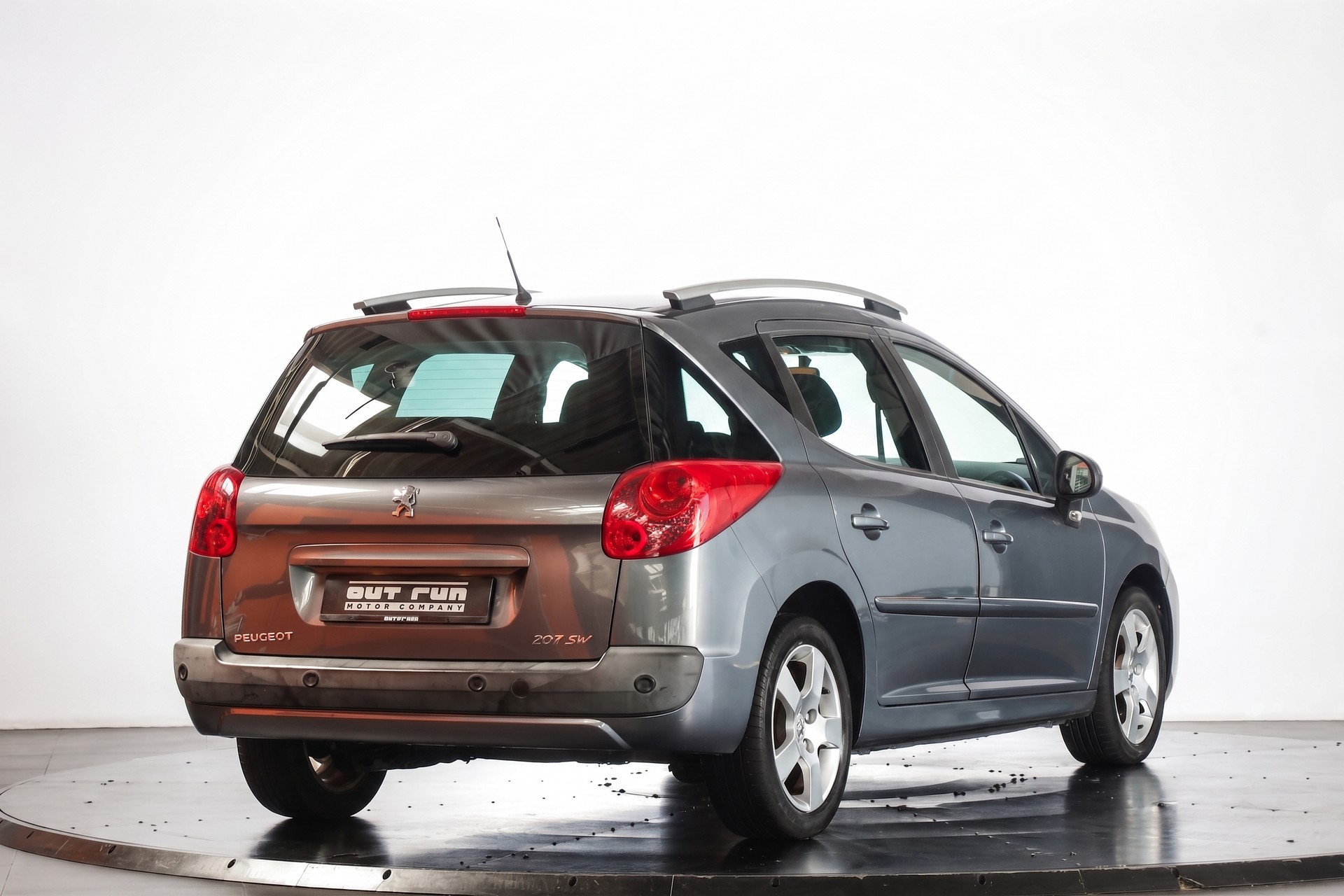 PEUGEOT 207 SW 1.6 16V Allure-showroom-element-3
