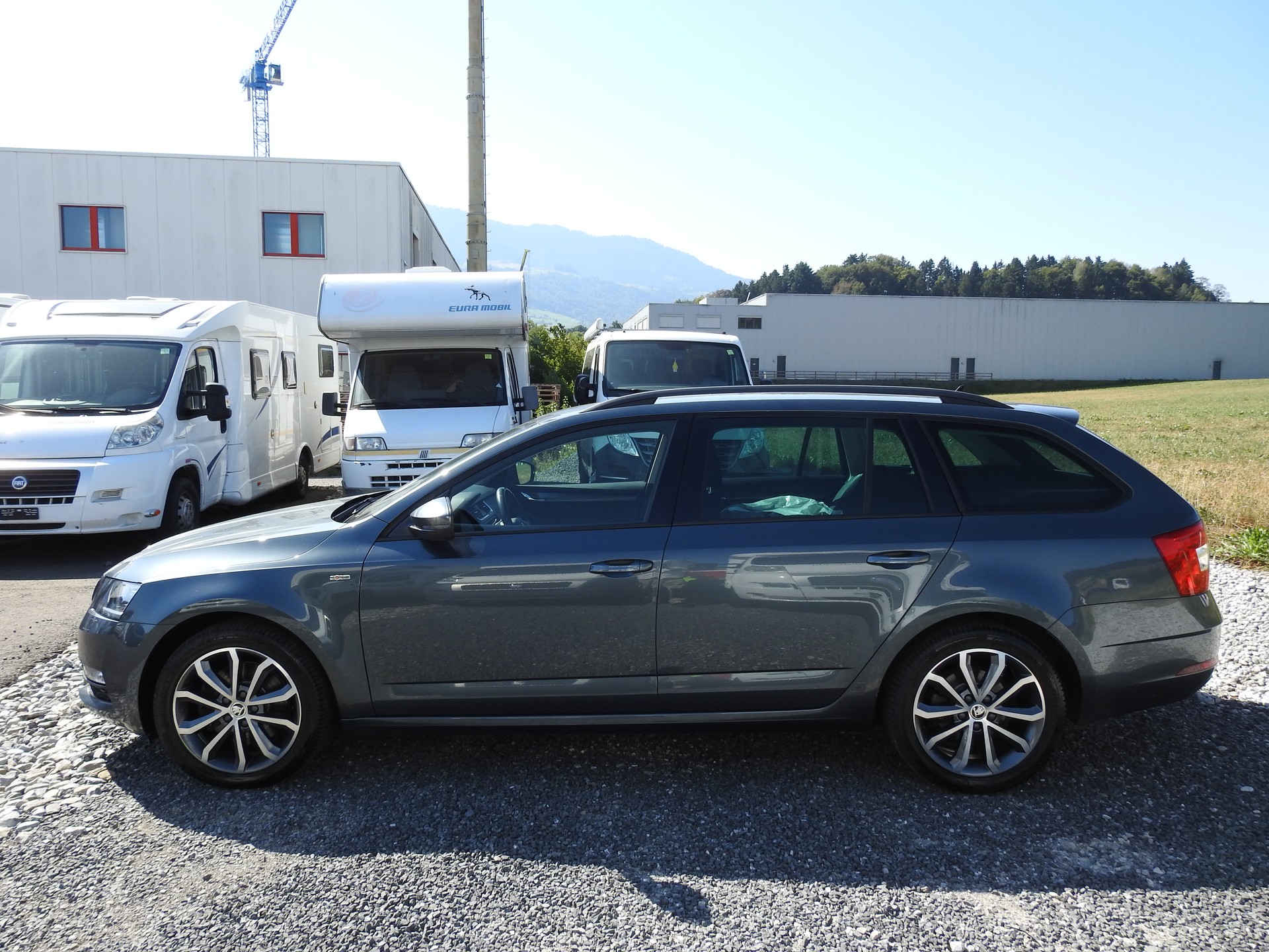 SKODA Octavia Combi 2.0 TDI Soleil 4x4 DSG-showroom-element-2